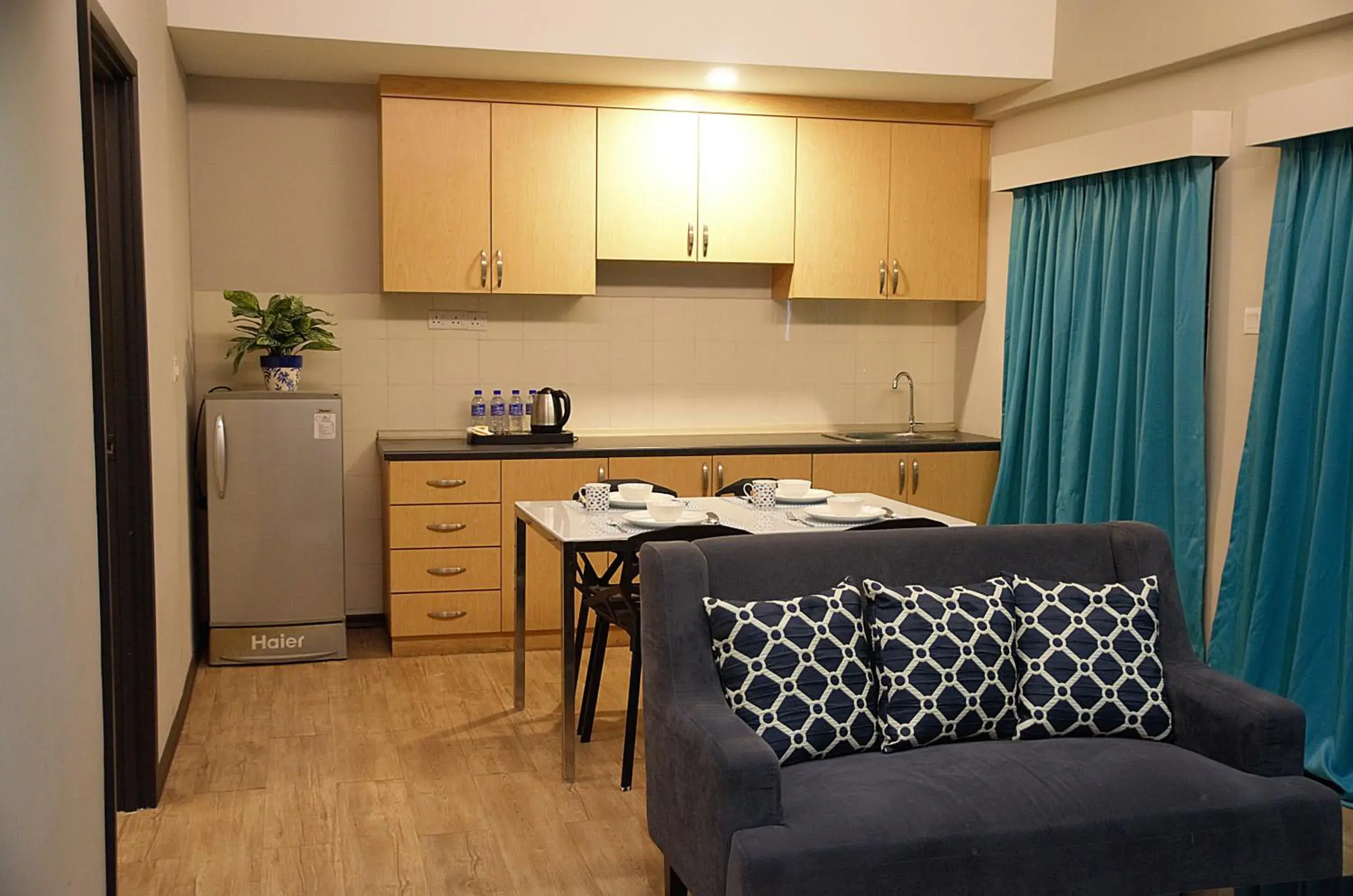 Kitchen/Kitchenette in G5 HOTEL AND SERVICED APARTMENT