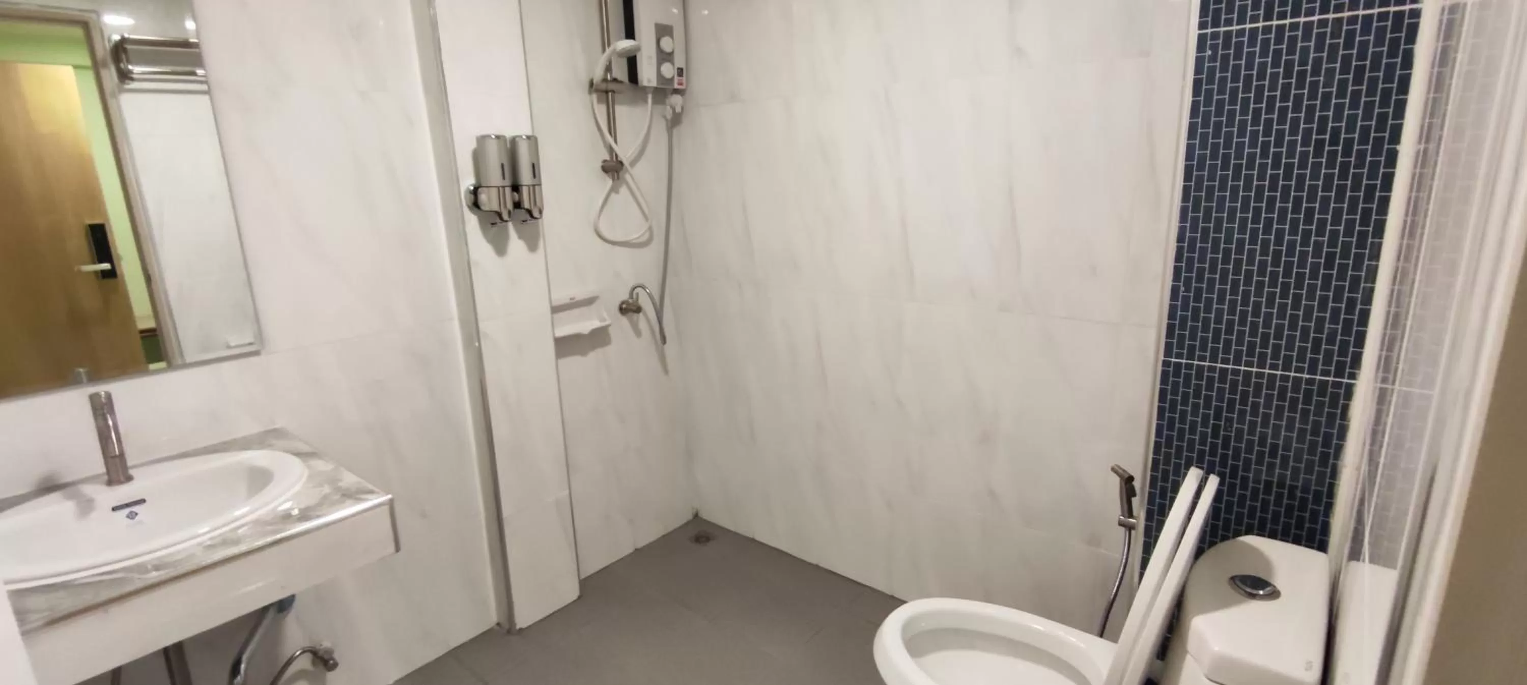 Bathroom in Sea-Sun Bungalow & Resort