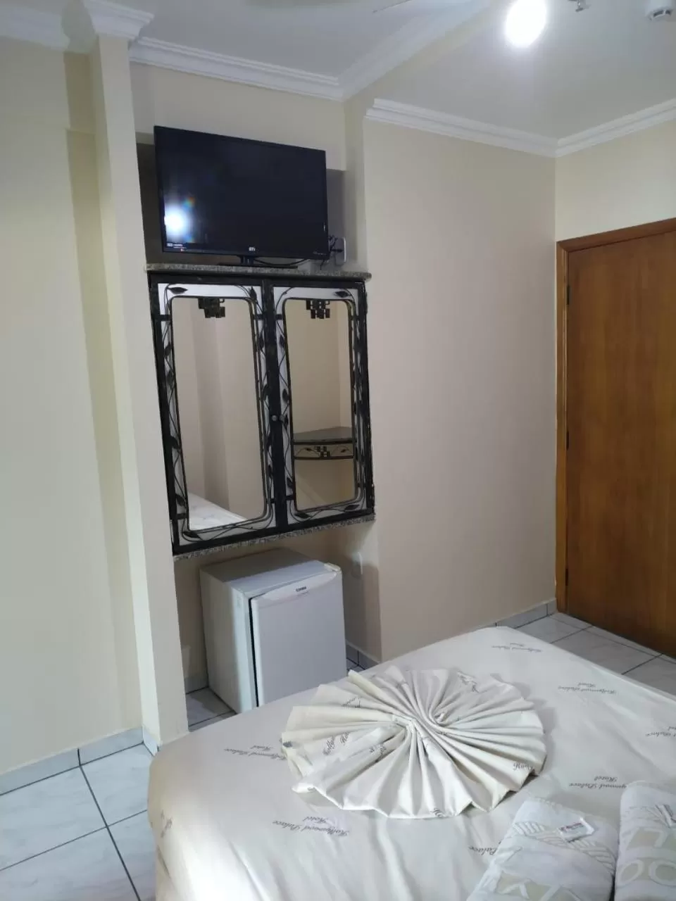 Bed in Hollywood Palace Hotel