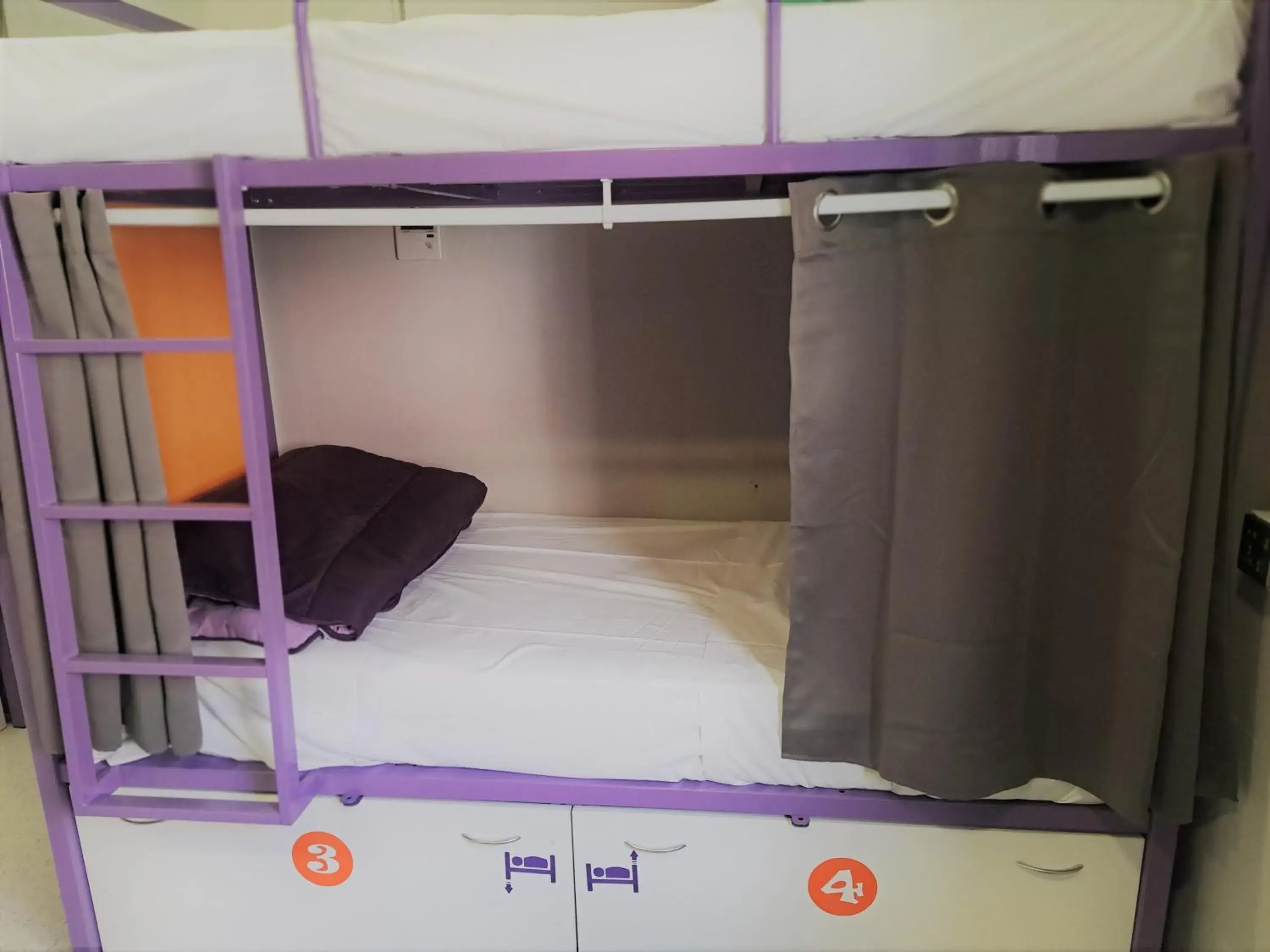 bunk bed, Bed in Scout Madrid Hostel