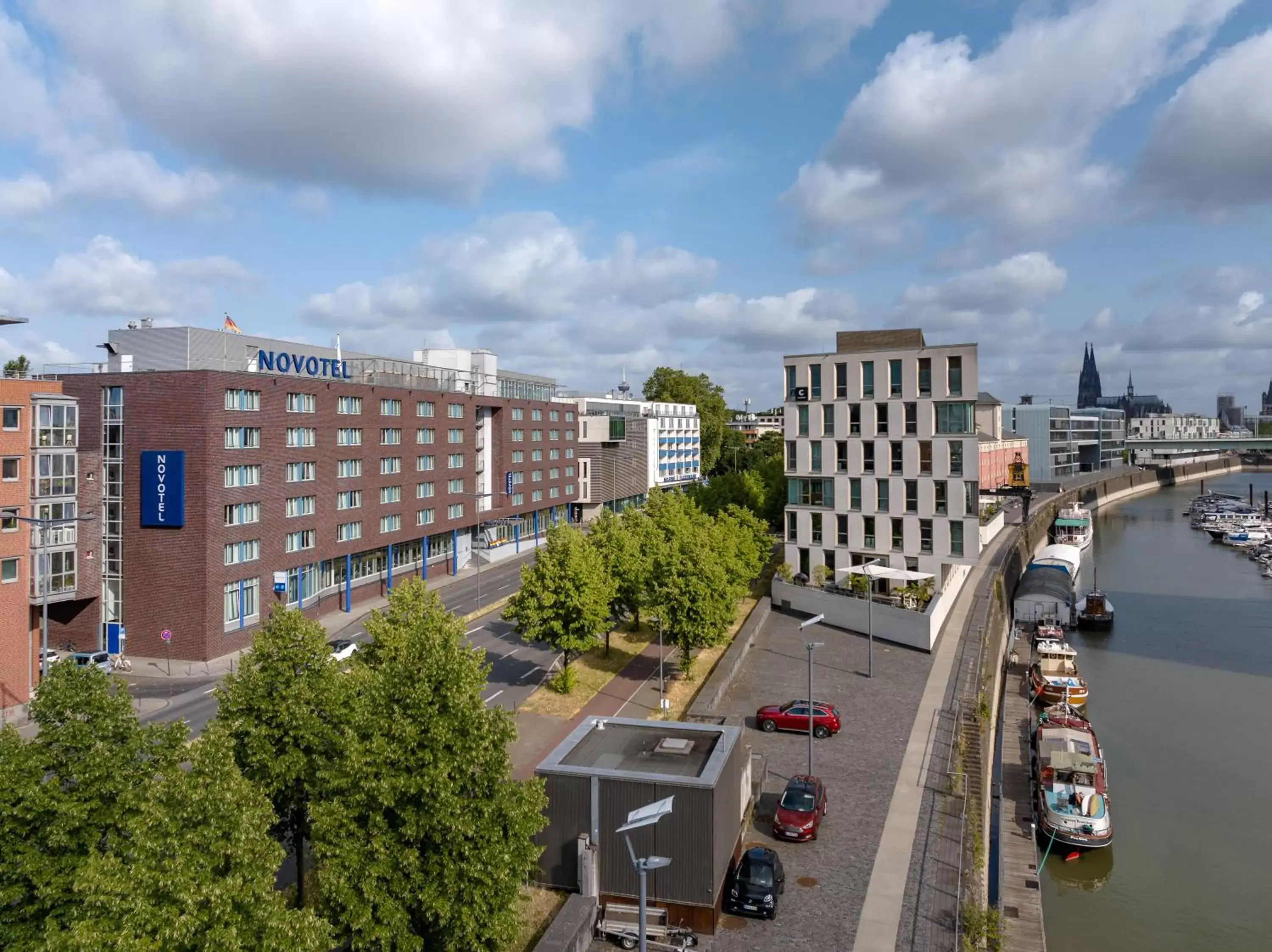 Property building in Novotel Köln City