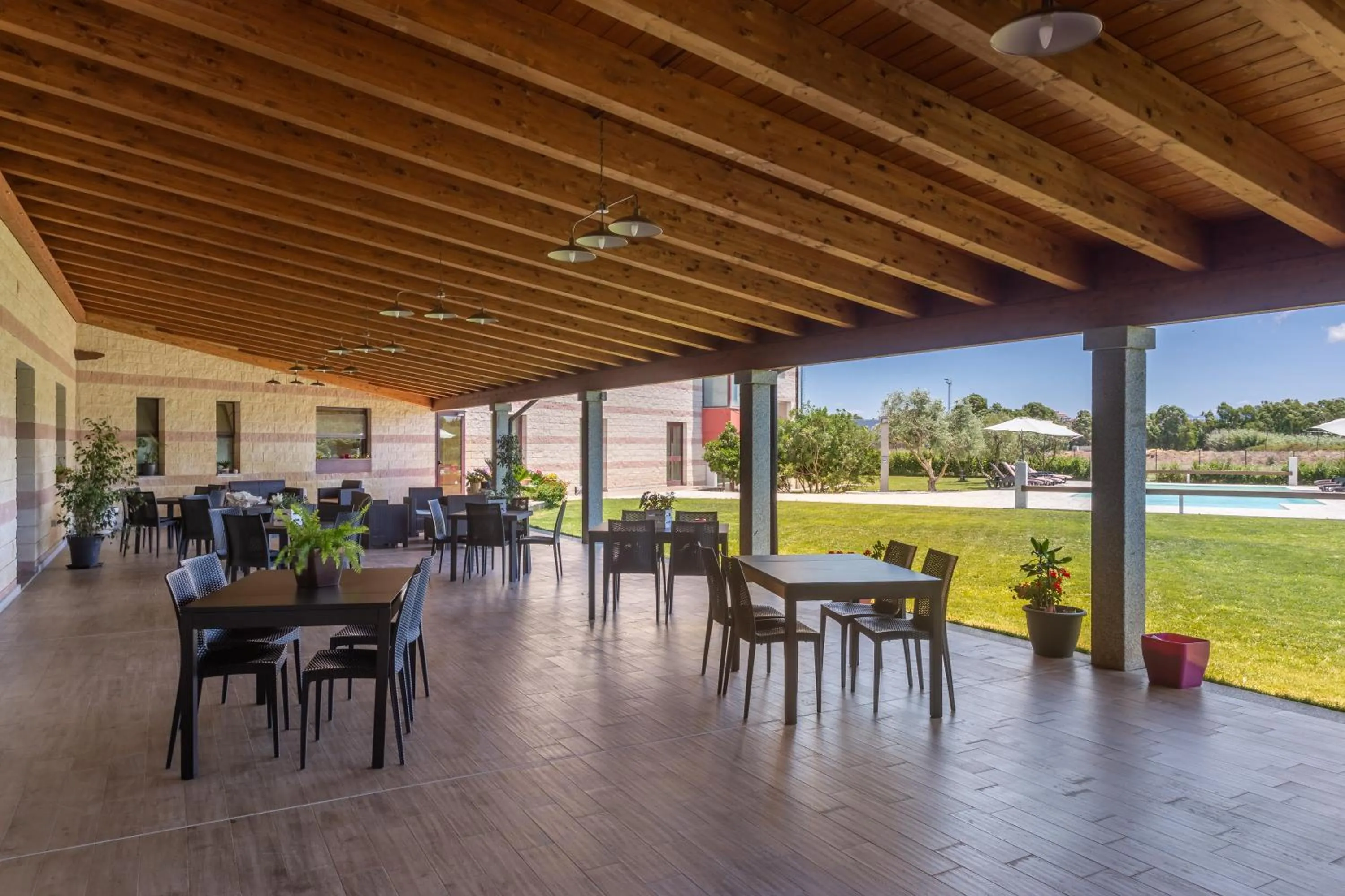 Communal lounge/ TV room in Rodia Inn