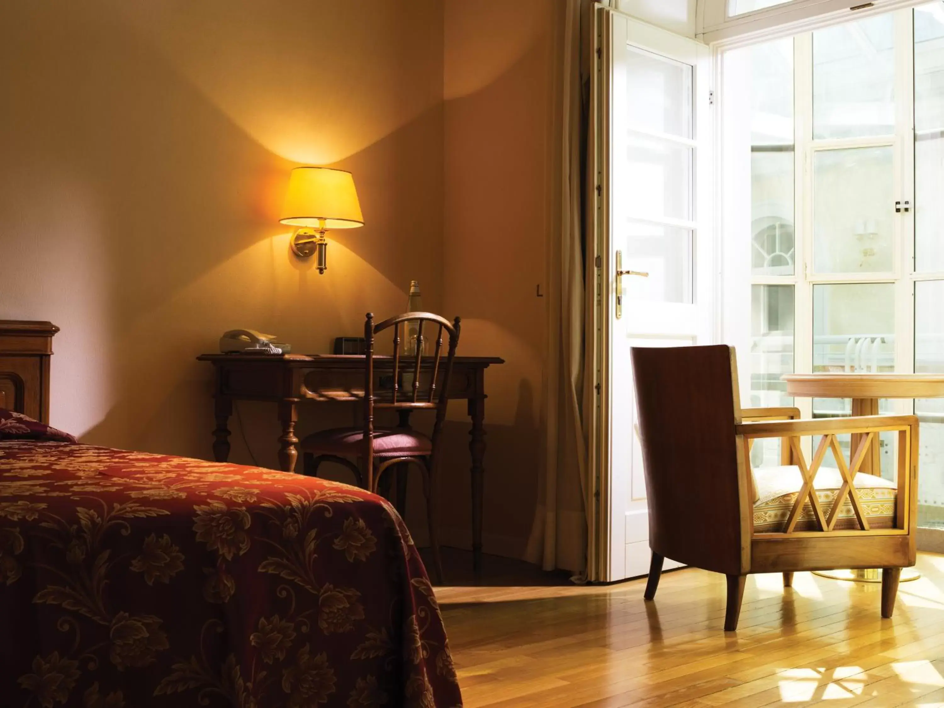 Photo of the whole room, Dining Area in Grand Hotel Imperial