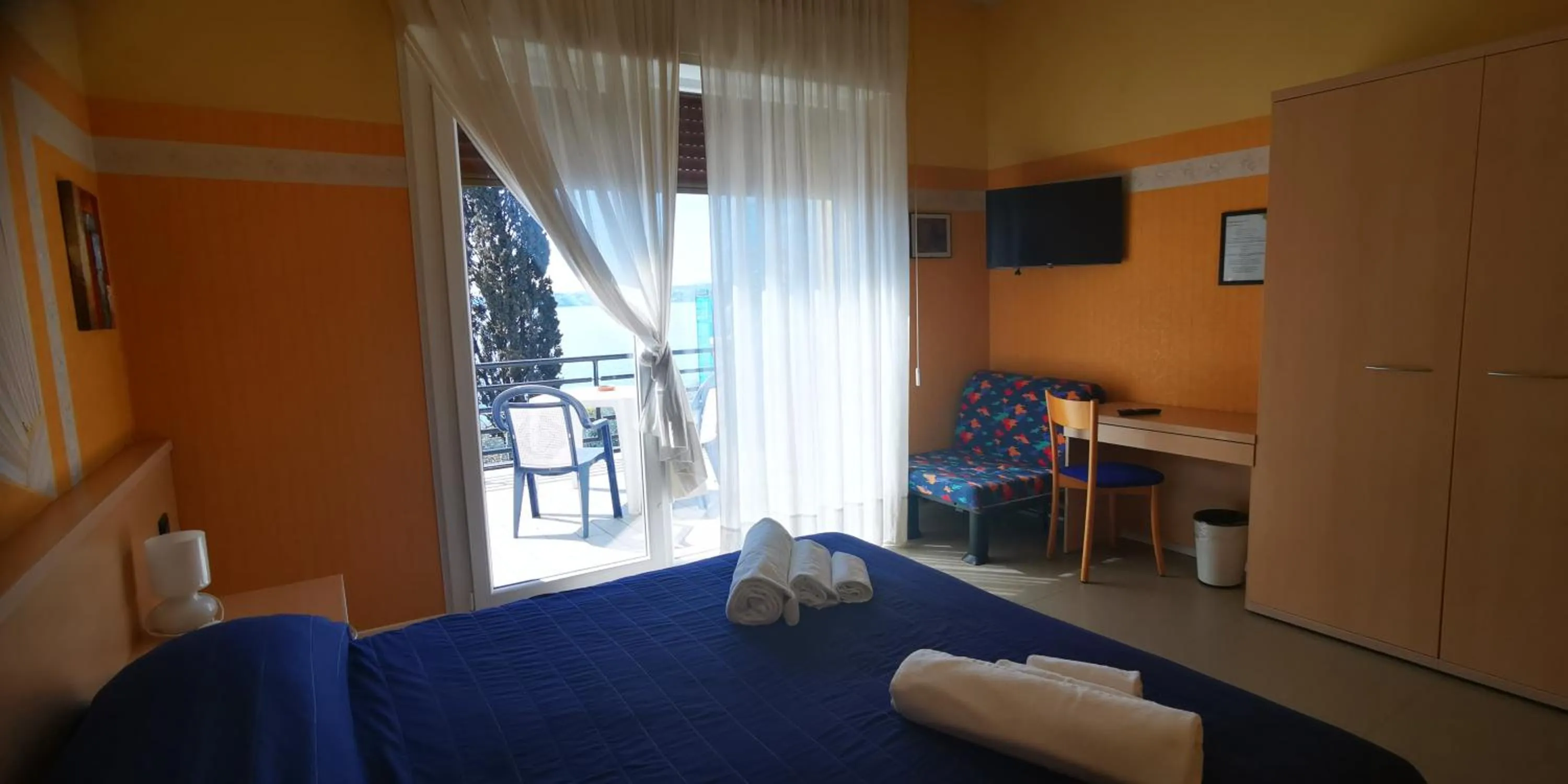 Photo of the whole room, Bed in Hotel Aquavite