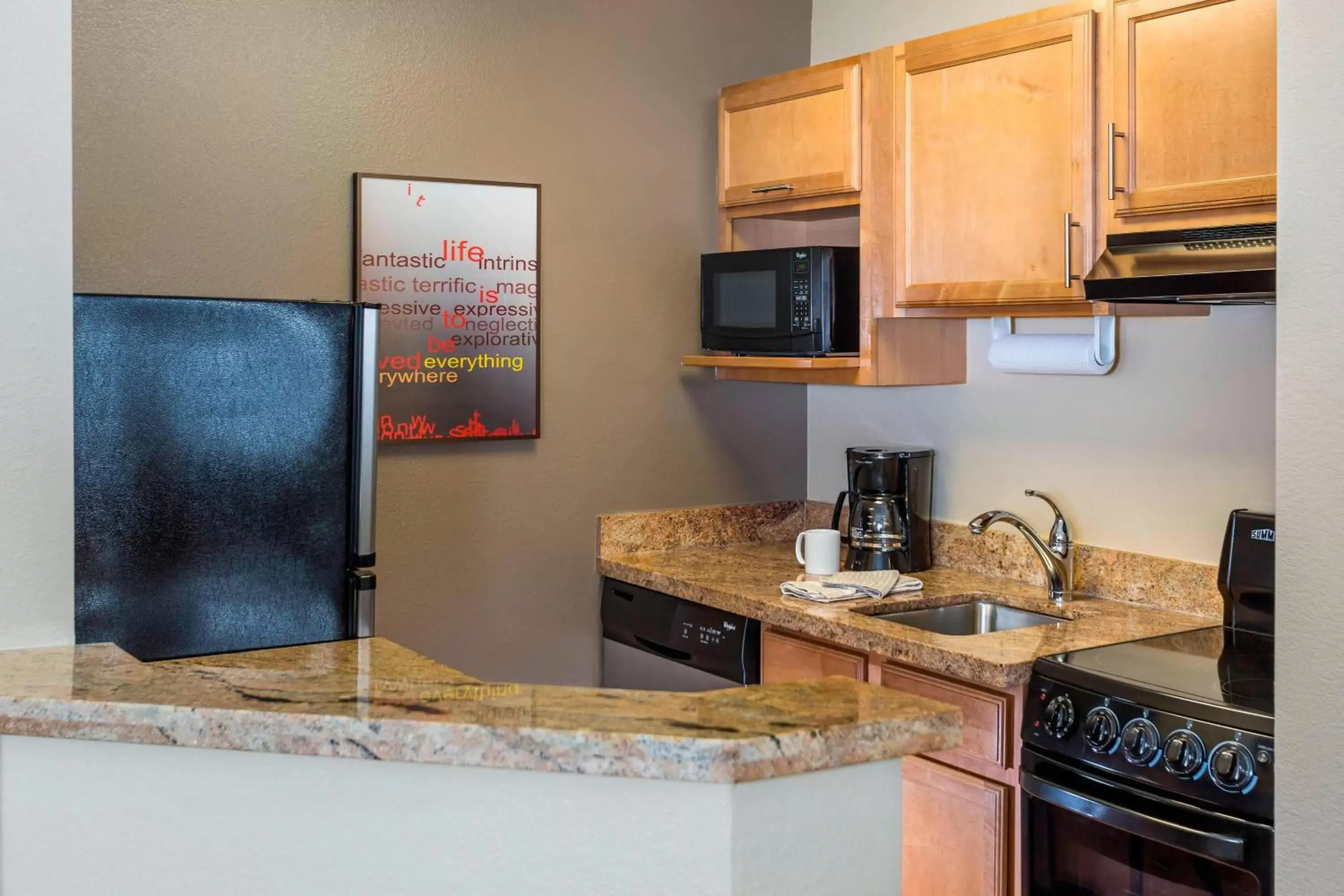 Kitchen or kitchenette, Kitchen/Kitchenette in TownePlace Suites Phoenix North