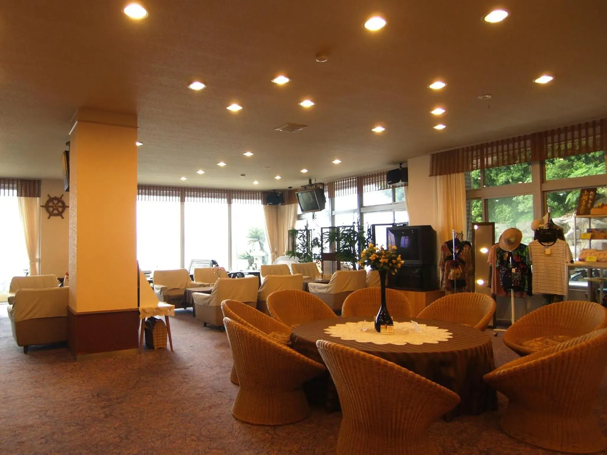 Lobby or reception, Restaurant/Places to Eat in Wakayama Kada Hot Spring Kada Kaigetsu