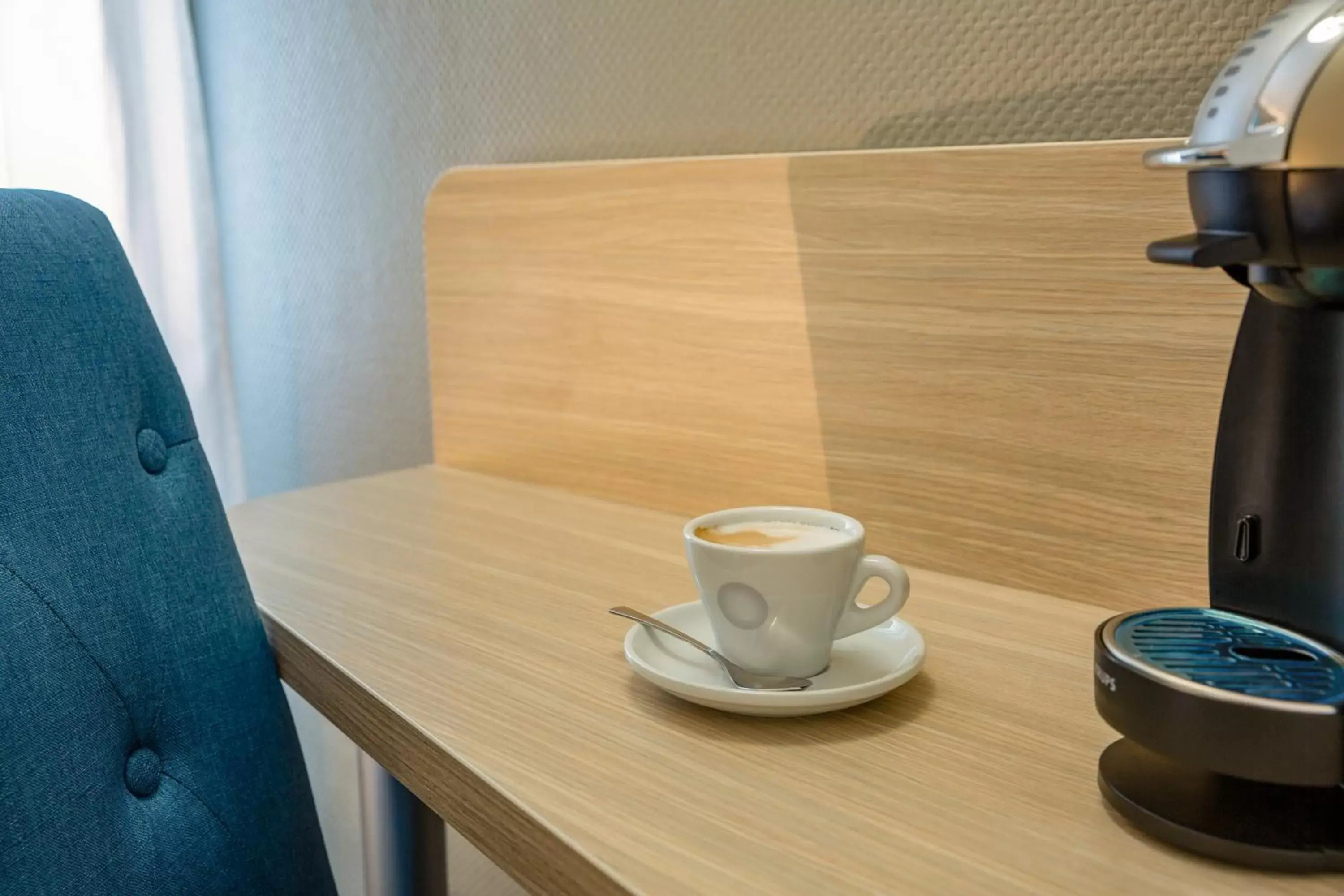 Coffee/tea facilities in The Originals City, Tabl'Hôtel, Amiens