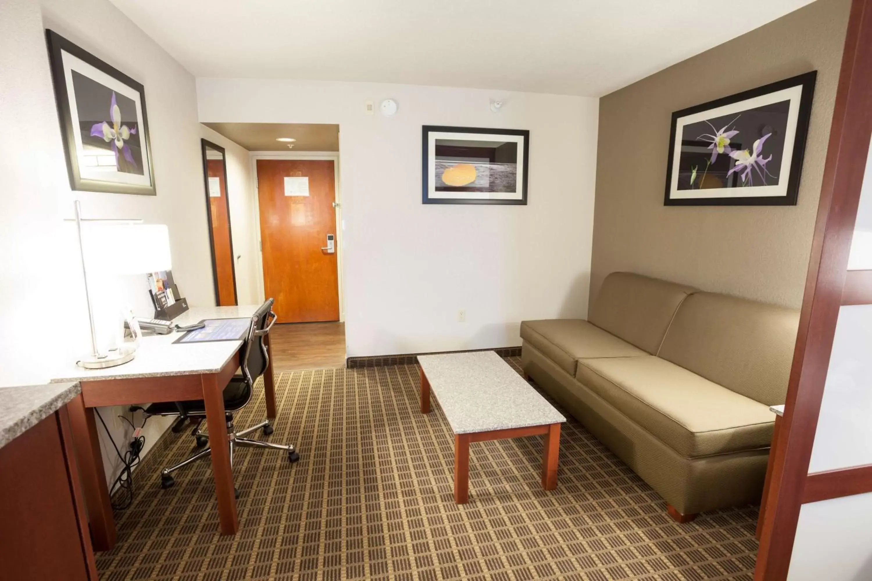 Photo of the whole room in Best Western Plus Peak Vista Inn & Suites