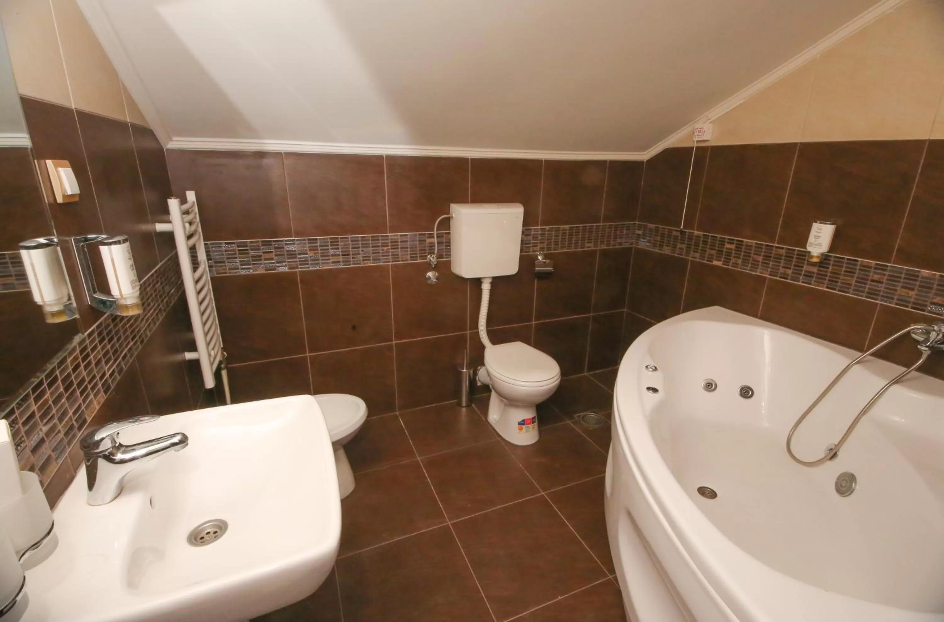 Toilet in Bajadera Lux