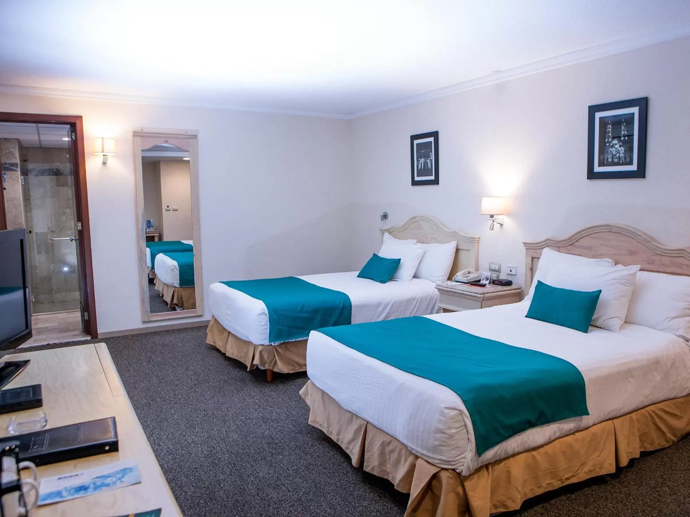 Bed in Quality Inn Aguascalientes Bed in Quality Inn Aguascalientes