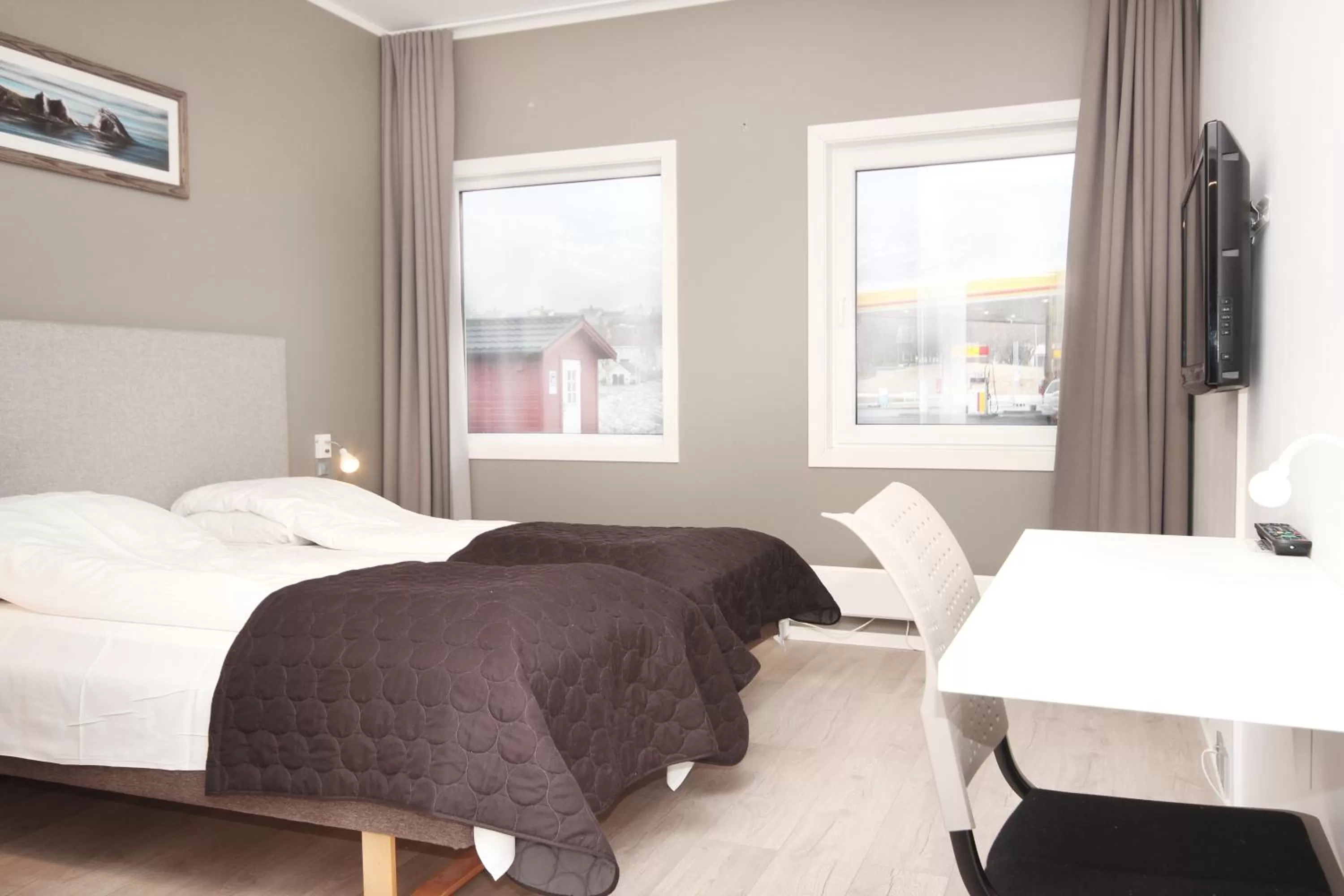 Bedroom, Bed in Napoli Resturant & Hotell AS