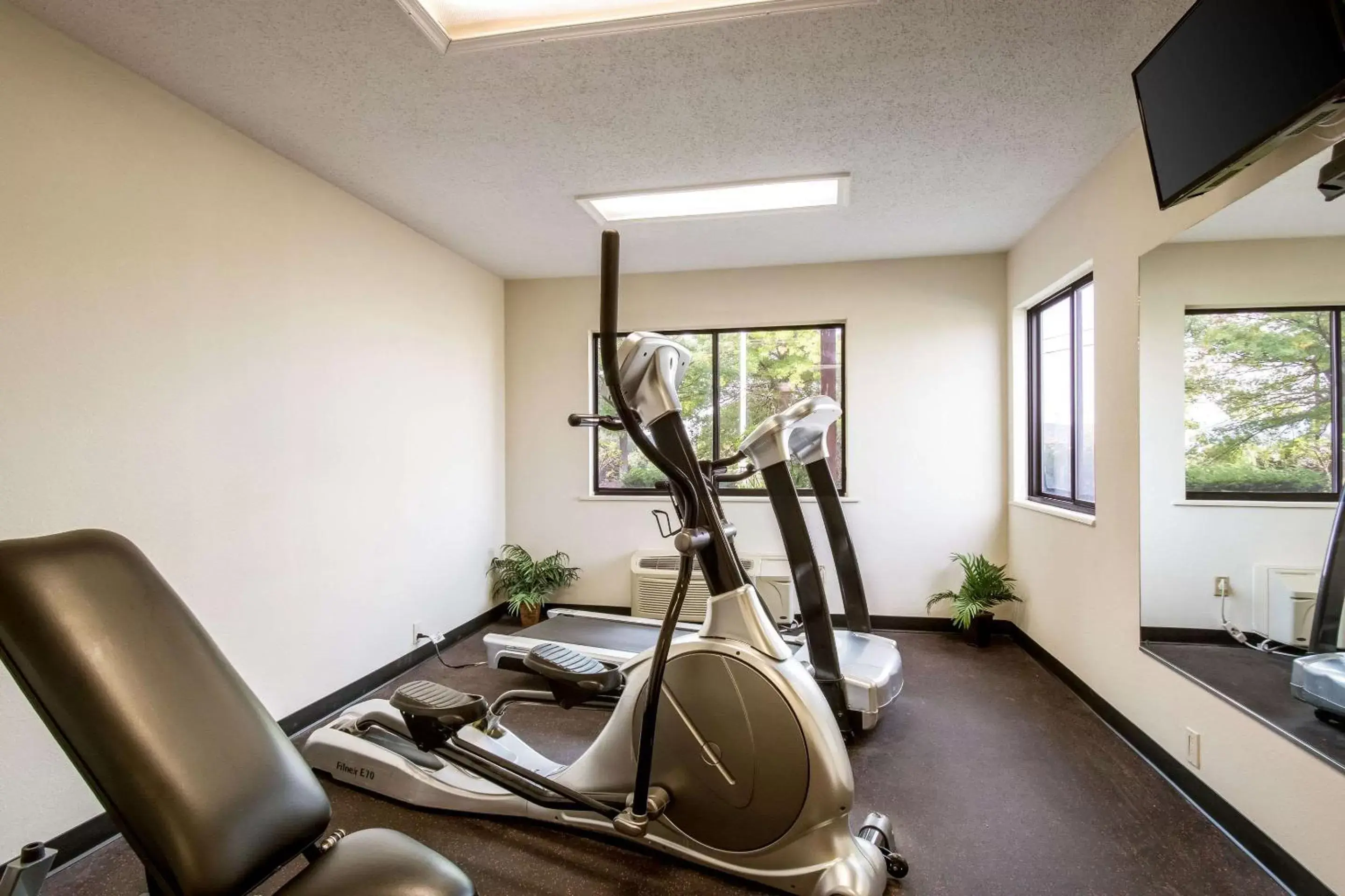 Fitness centre/facilities, Fitness Center/Facilities in Quality Inn Bloomsburg