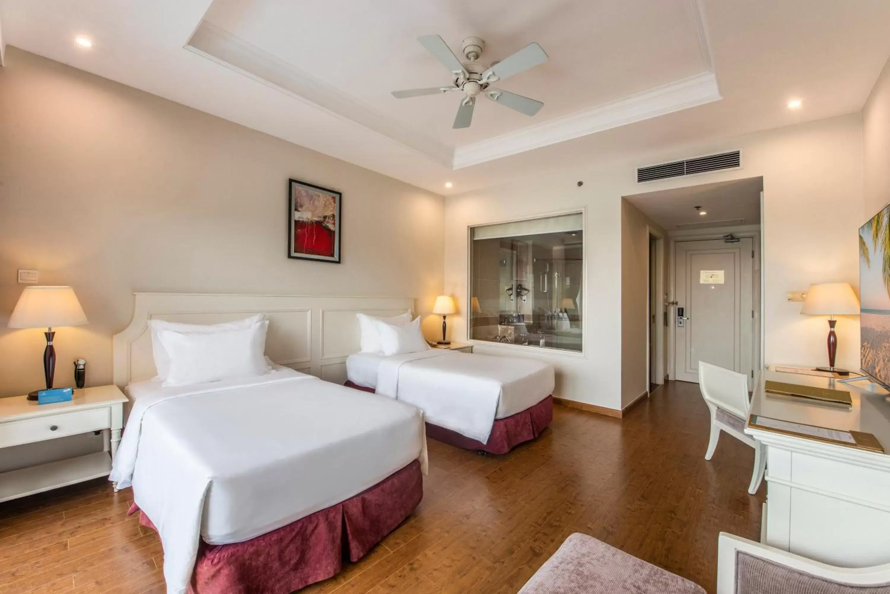 Bedroom, Bed in Vinpearl Resort & Spa Nha Trang Bay