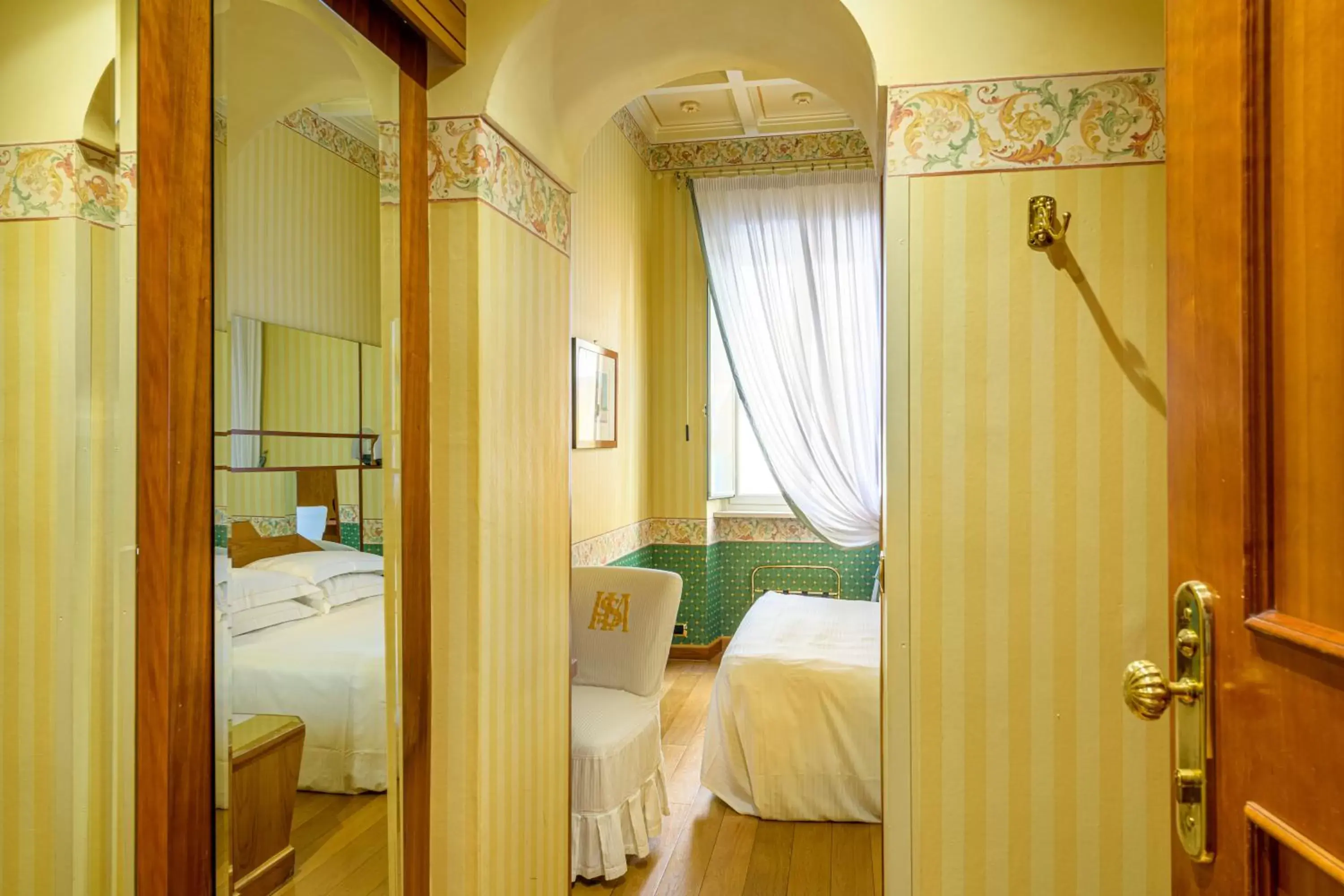 Bedroom, Bathroom in Hotel S. Anna