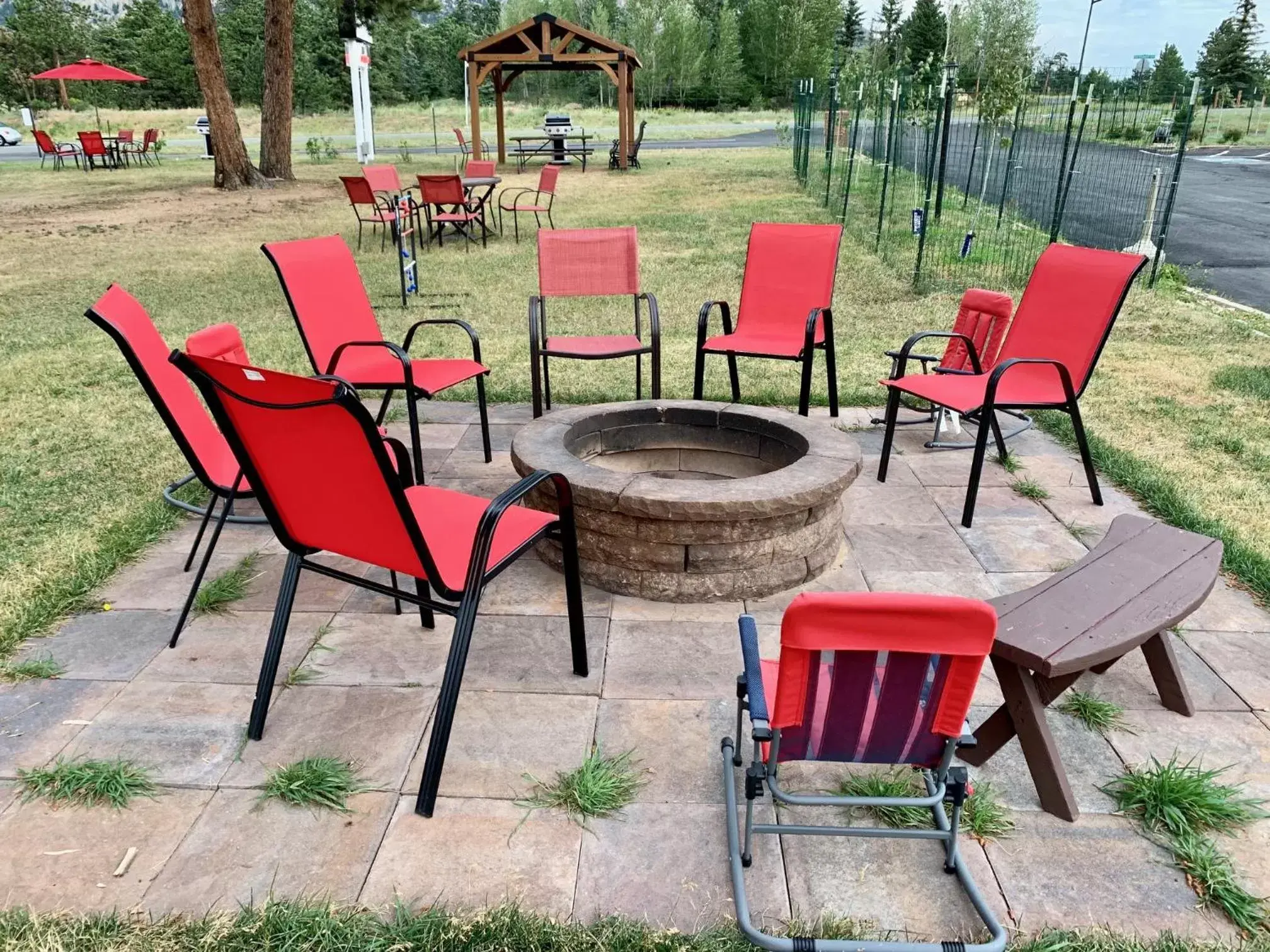 Seating area in Estes Mountain Inn