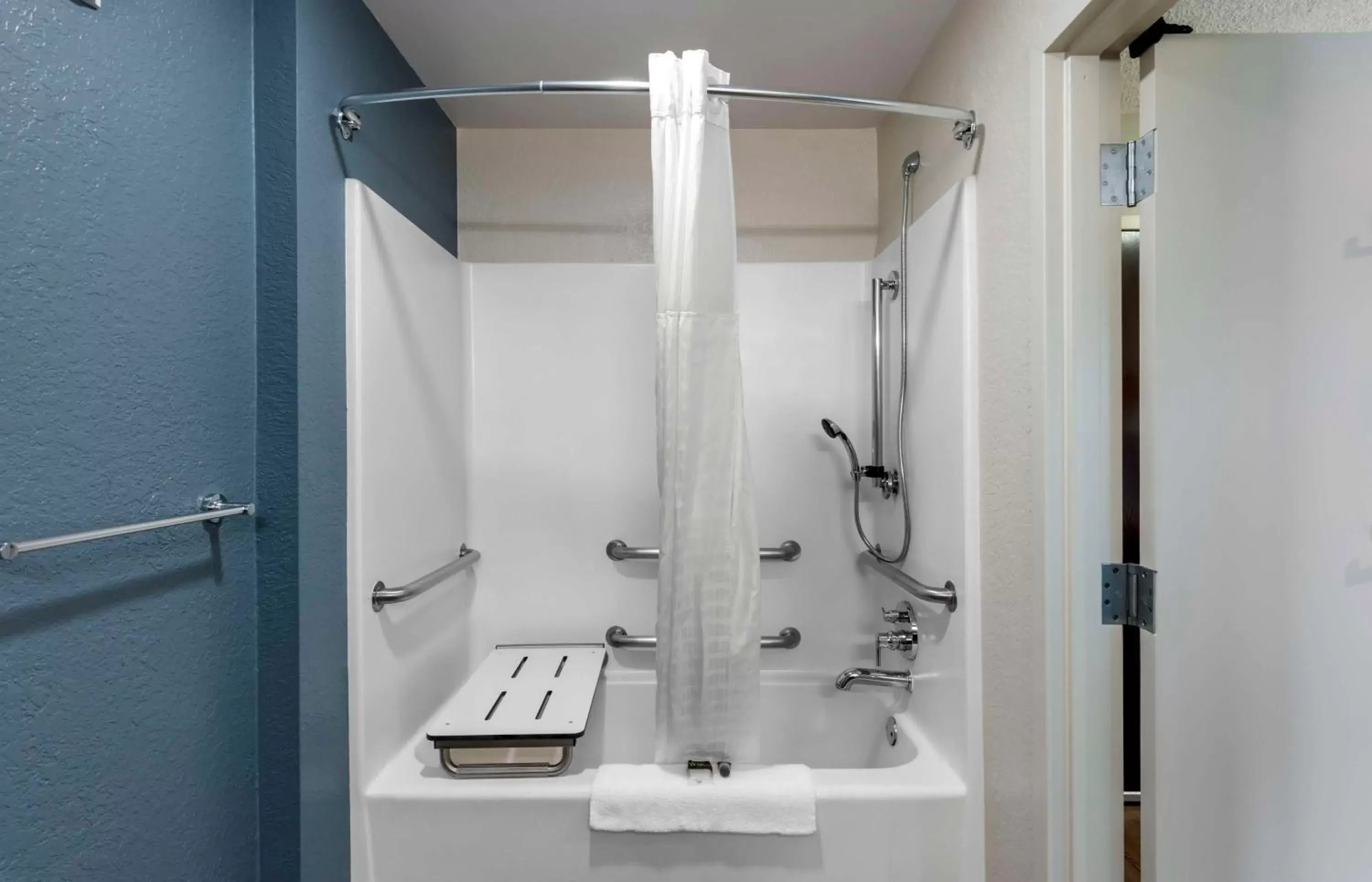 Bathroom in Extended Stay America Suites - San Jose - Santa Clara