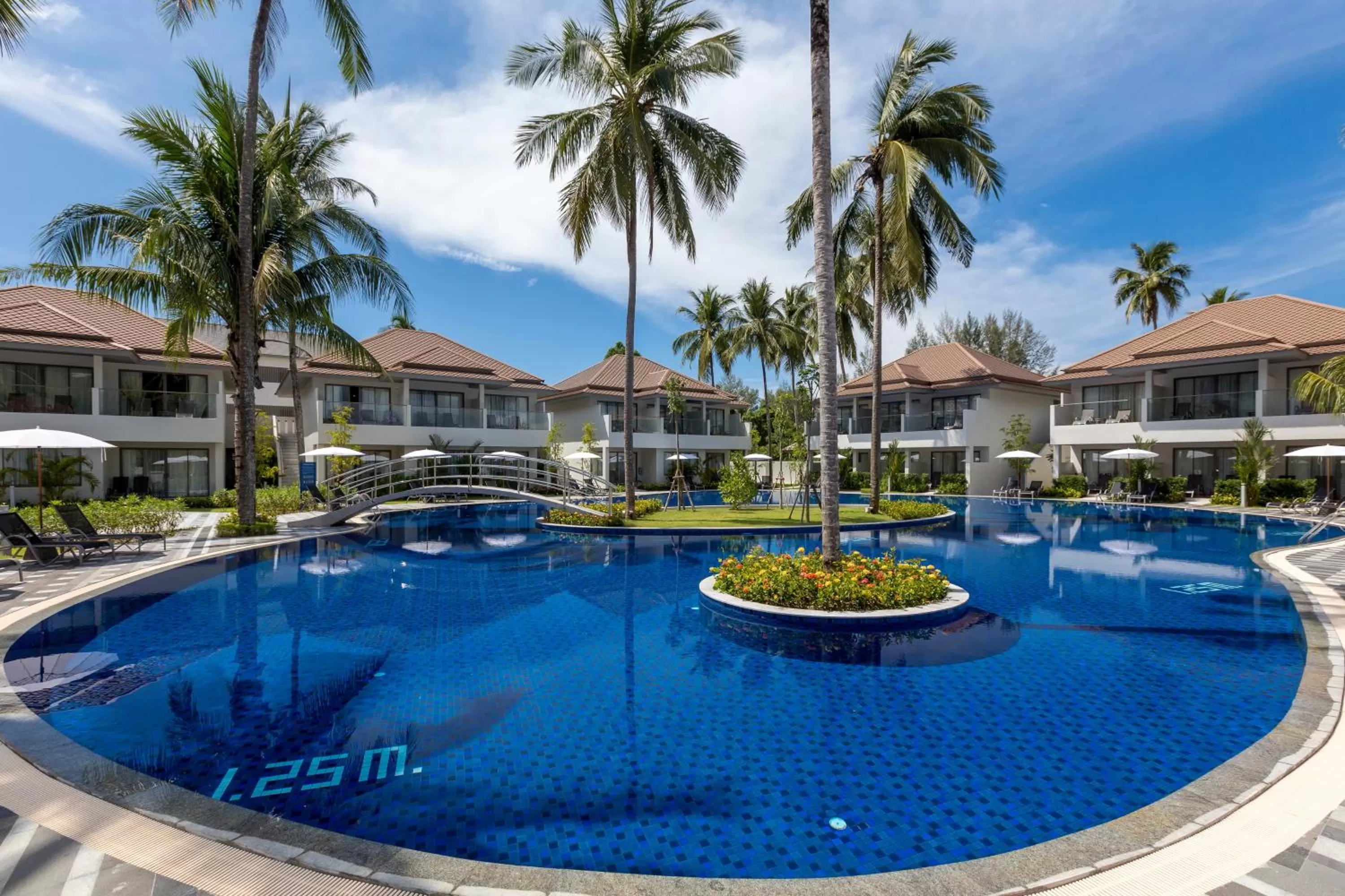 Swimming pool in X10 Khaolak Resort