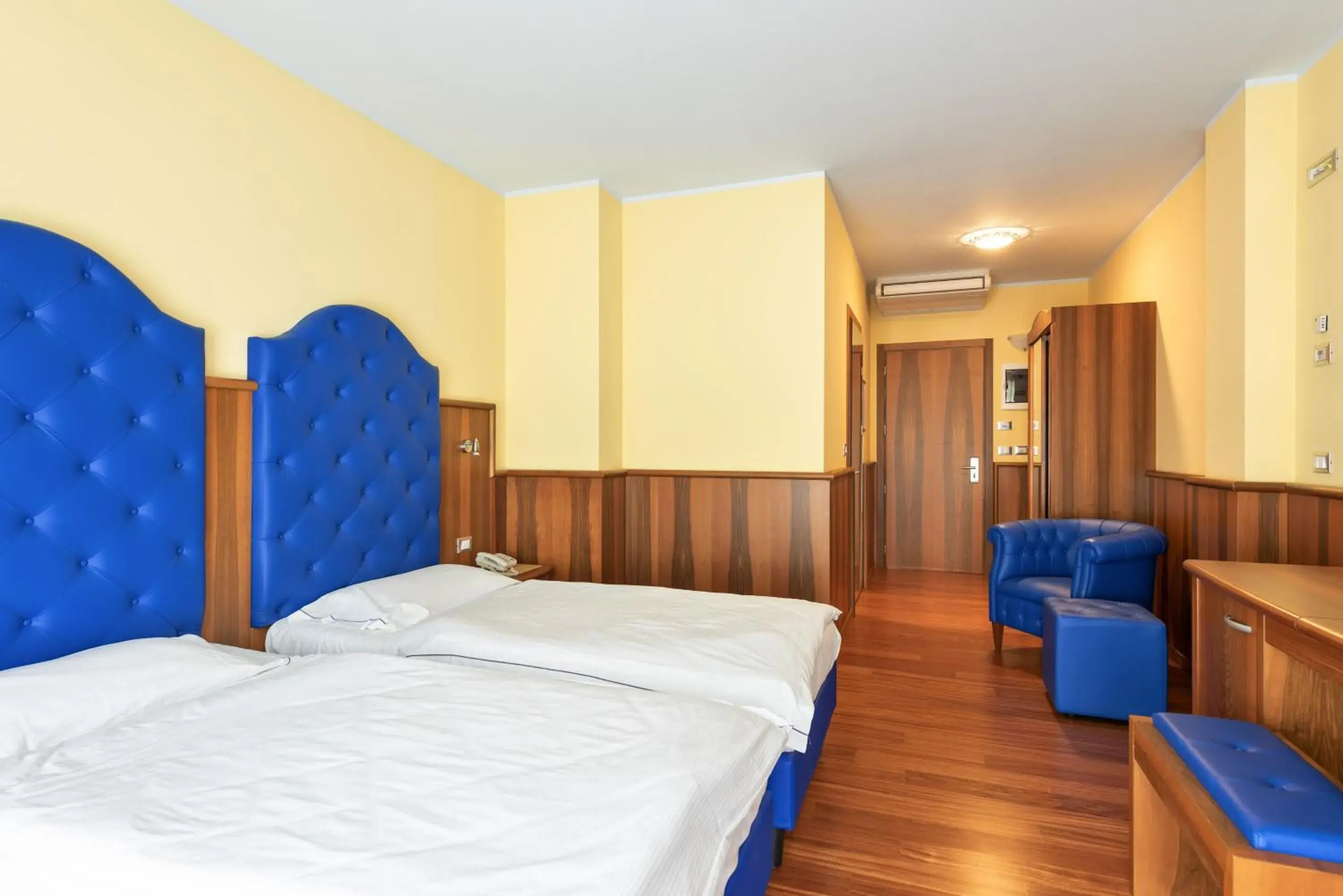 Bed in Hotel Internazionale Bed in Hotel Internazionale