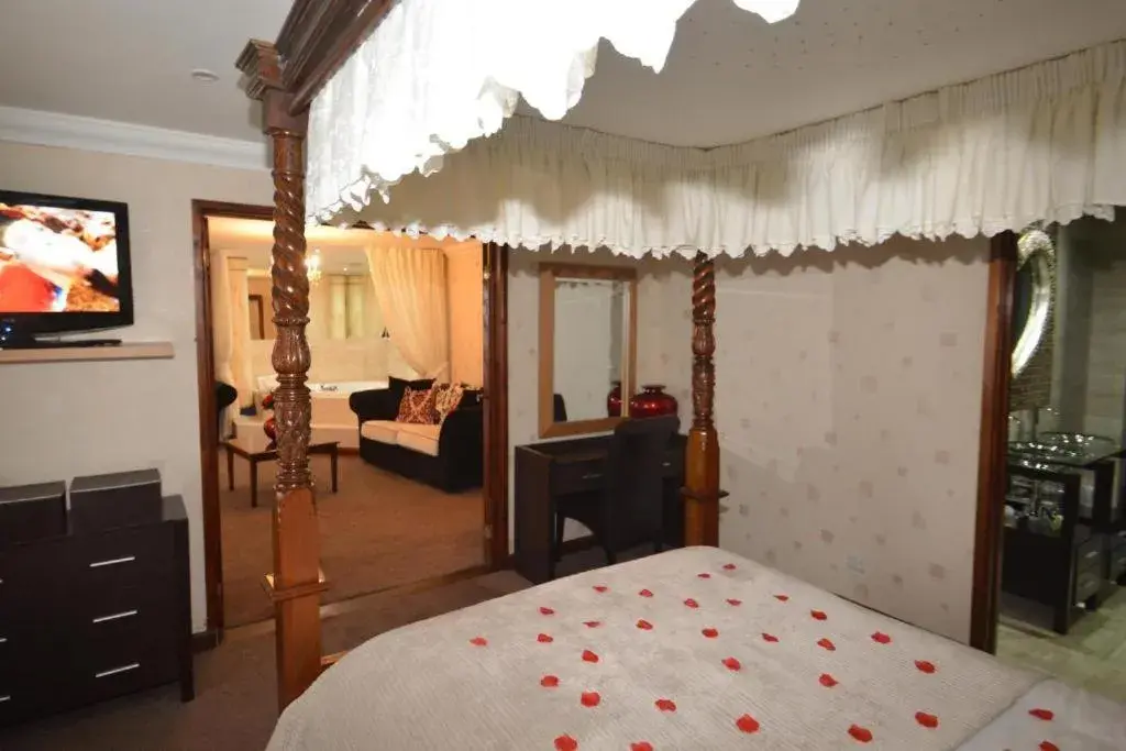 Bedroom, Bed in Durrant House Hotel