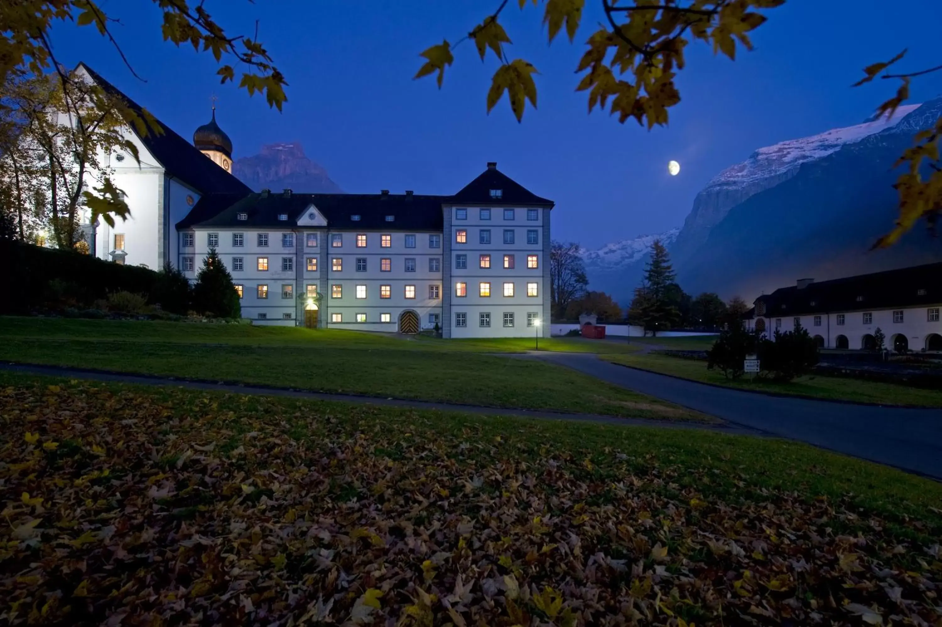 View (from property/room), Property Building in Hotel Schweizerhof