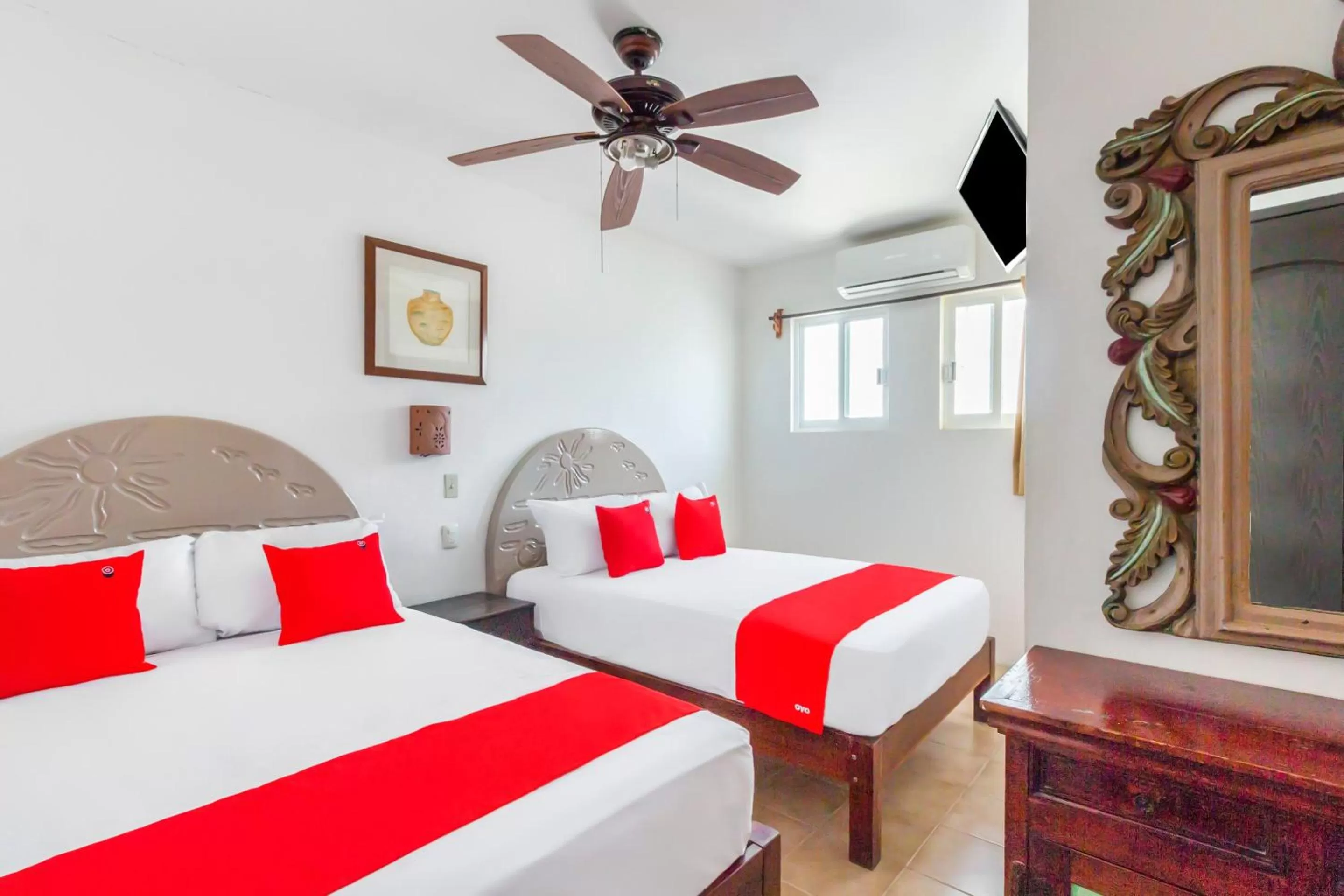 Bedroom, Bed in Hotel Rath