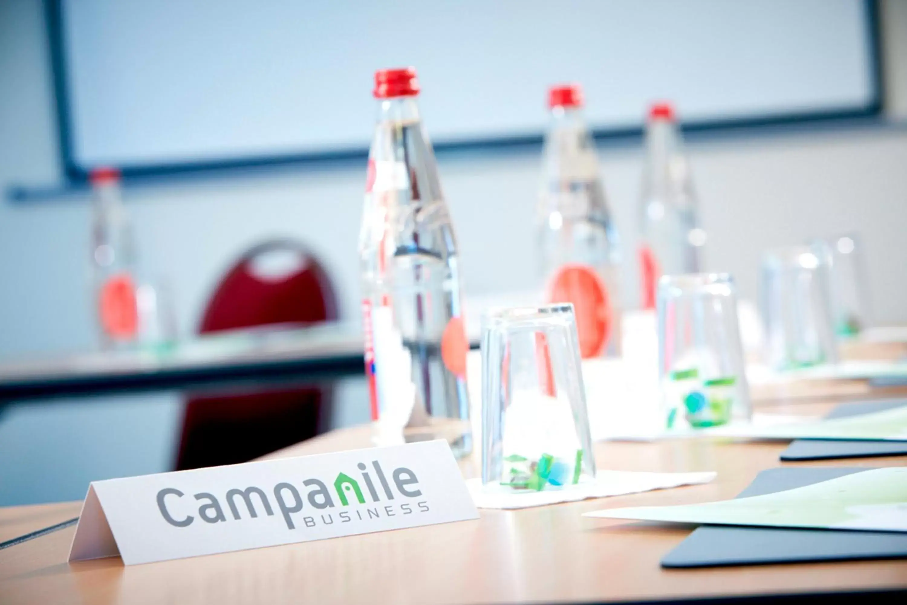 Business facilities in Campanile Lyon Nord - Ecully