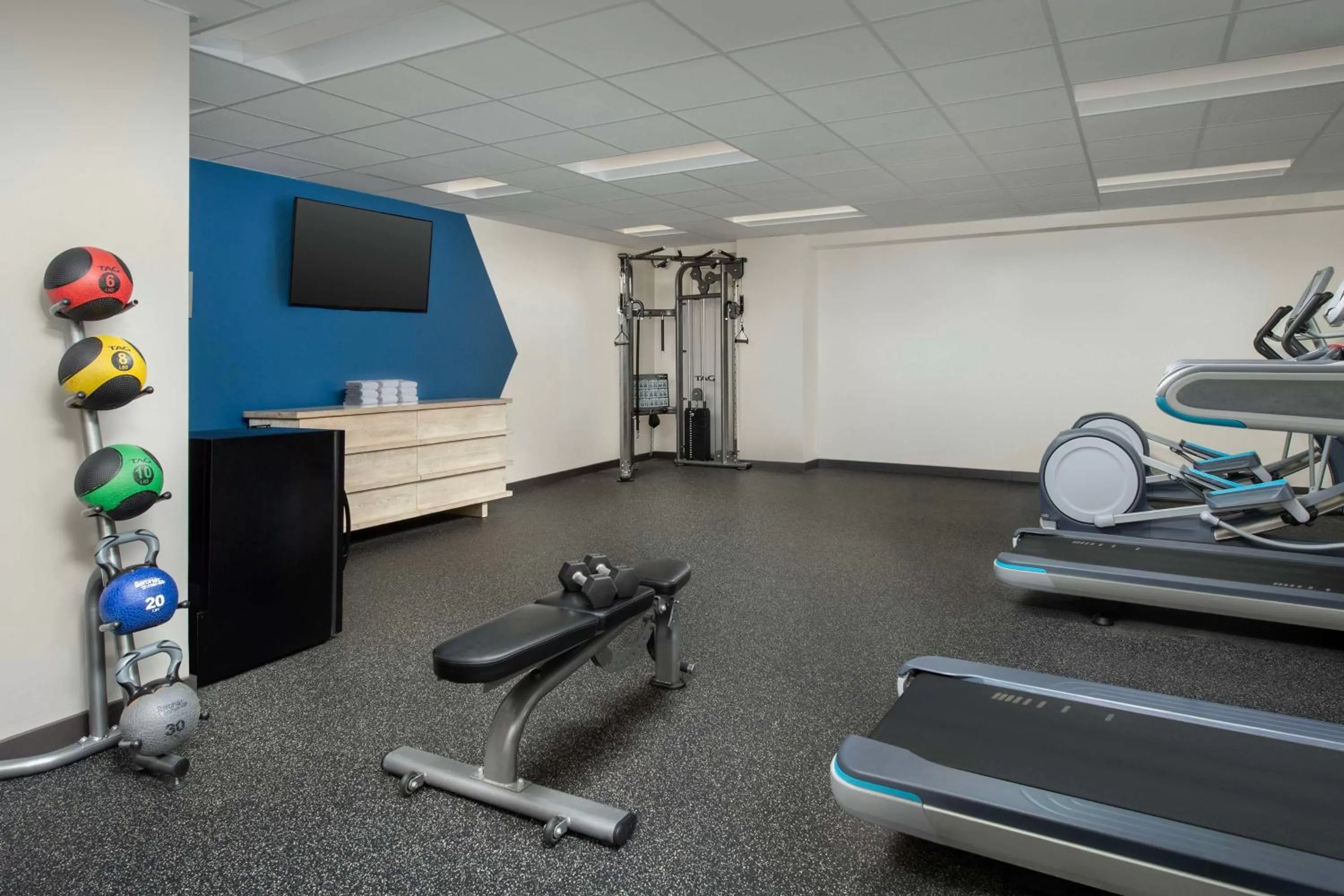 Fitness centre/facilities in The Troubadour Hotel New Orleans