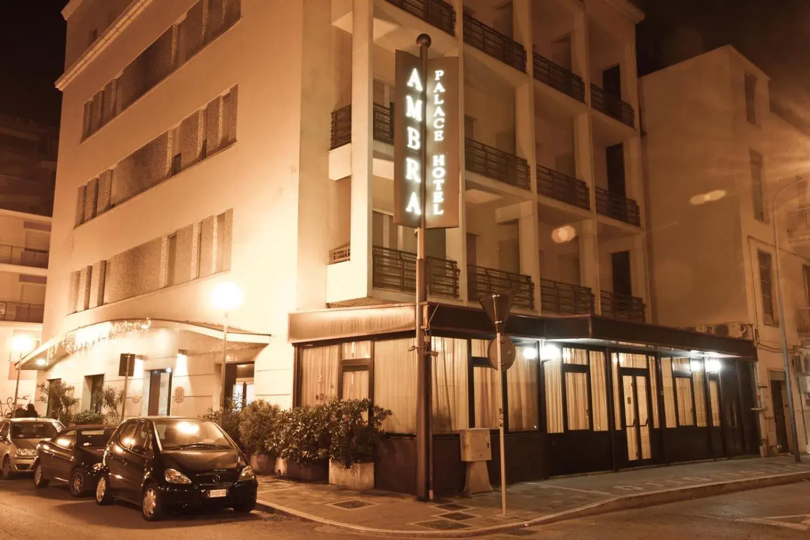 Facade/entrance, Property Building in Hotel Ambra Palace