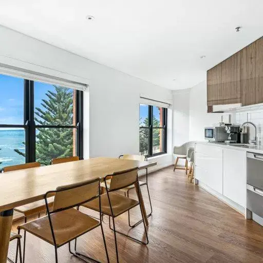 Dining Area in Bondi 38 Serviced Apartments