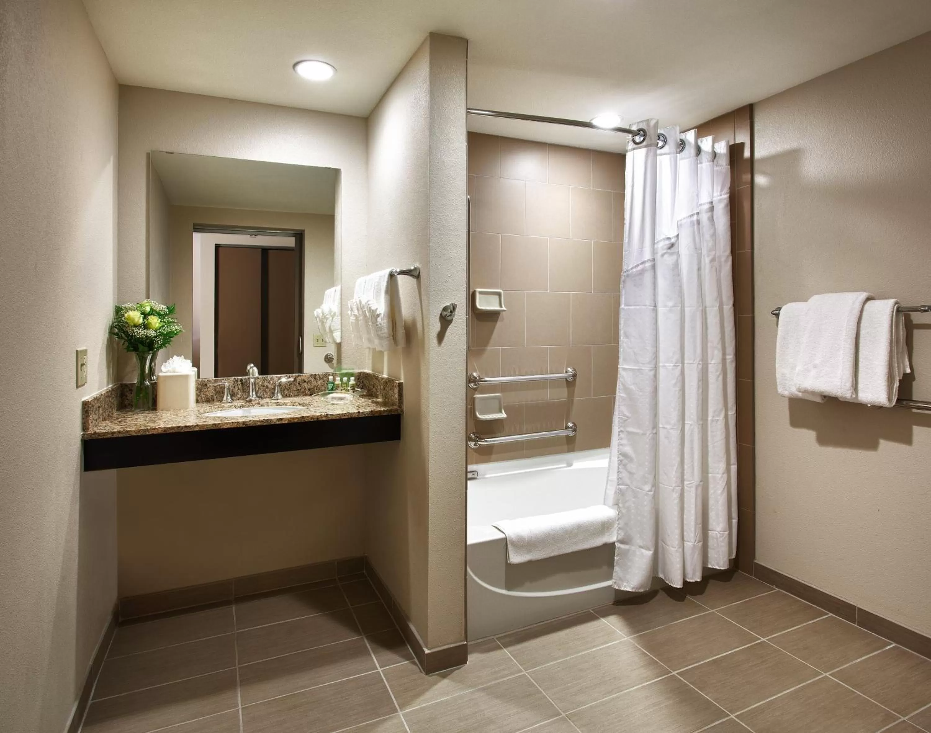 Bathroom in Holiday Inn and Suites Phoenix Airport North by IHG