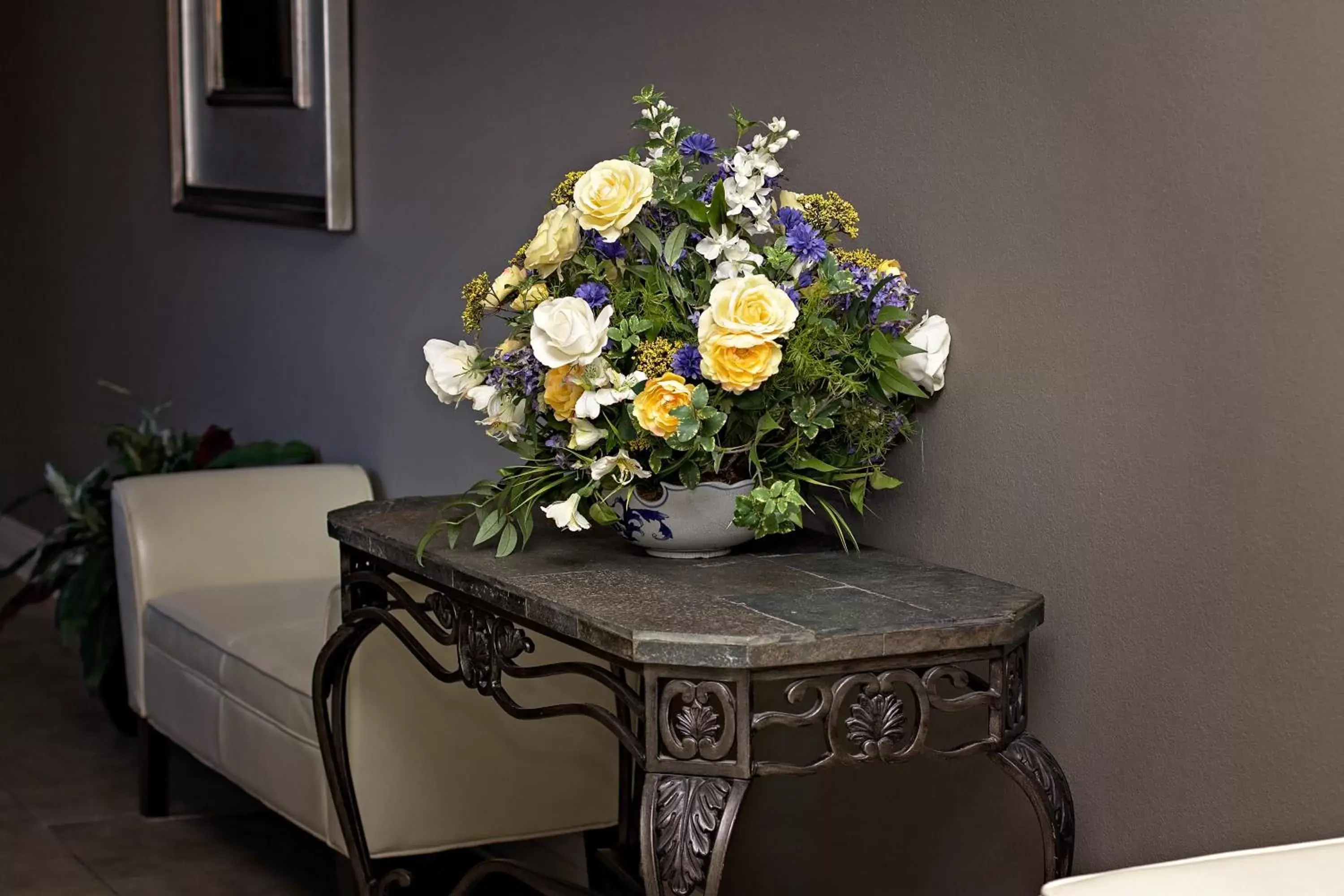 Lobby or reception in Ramada by Wyndham New Iberia Lobby or reception in Ramada by Wyndham New Iberia