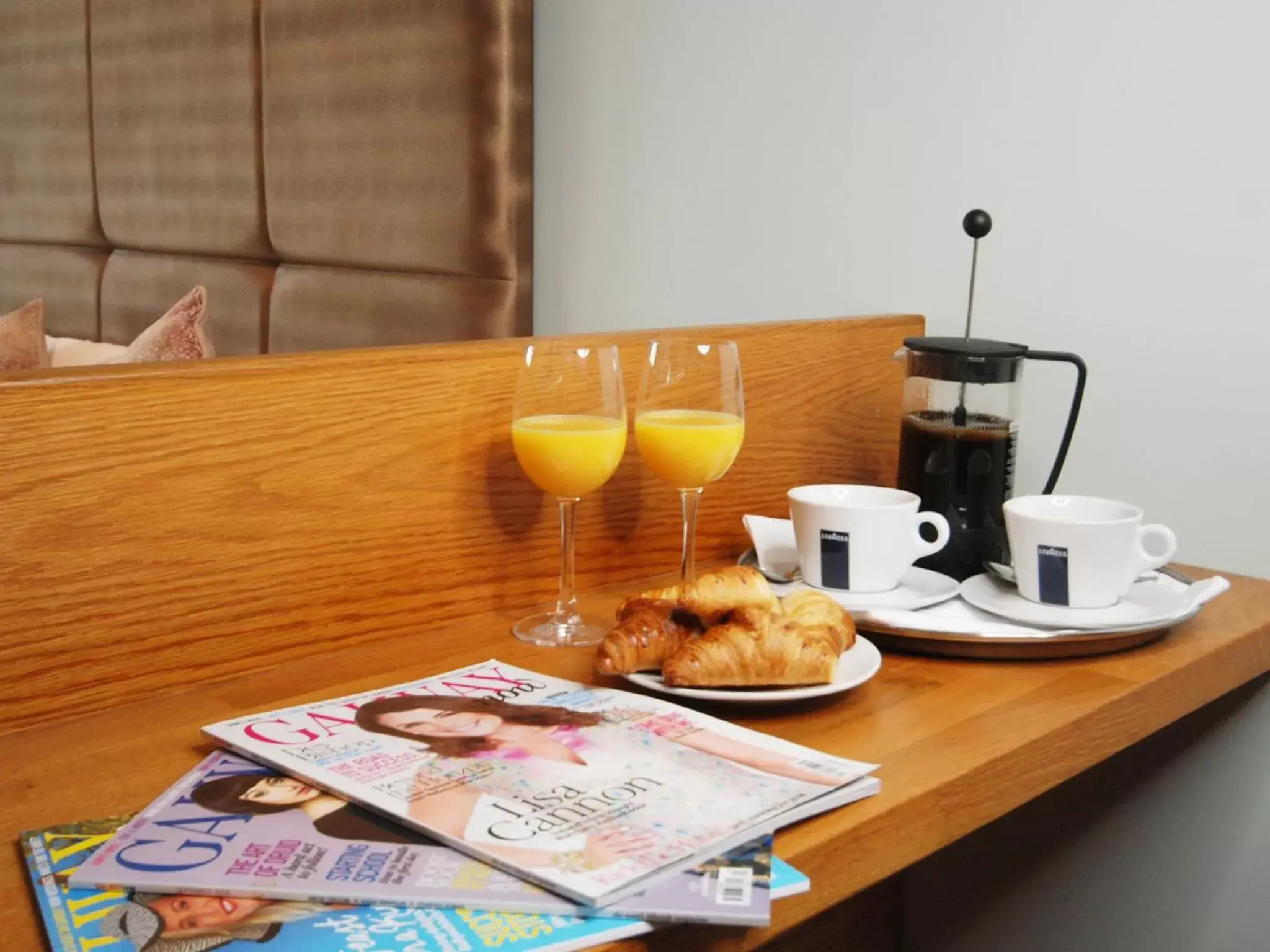 Kitchen or kitchenette in The Connacht Hotel