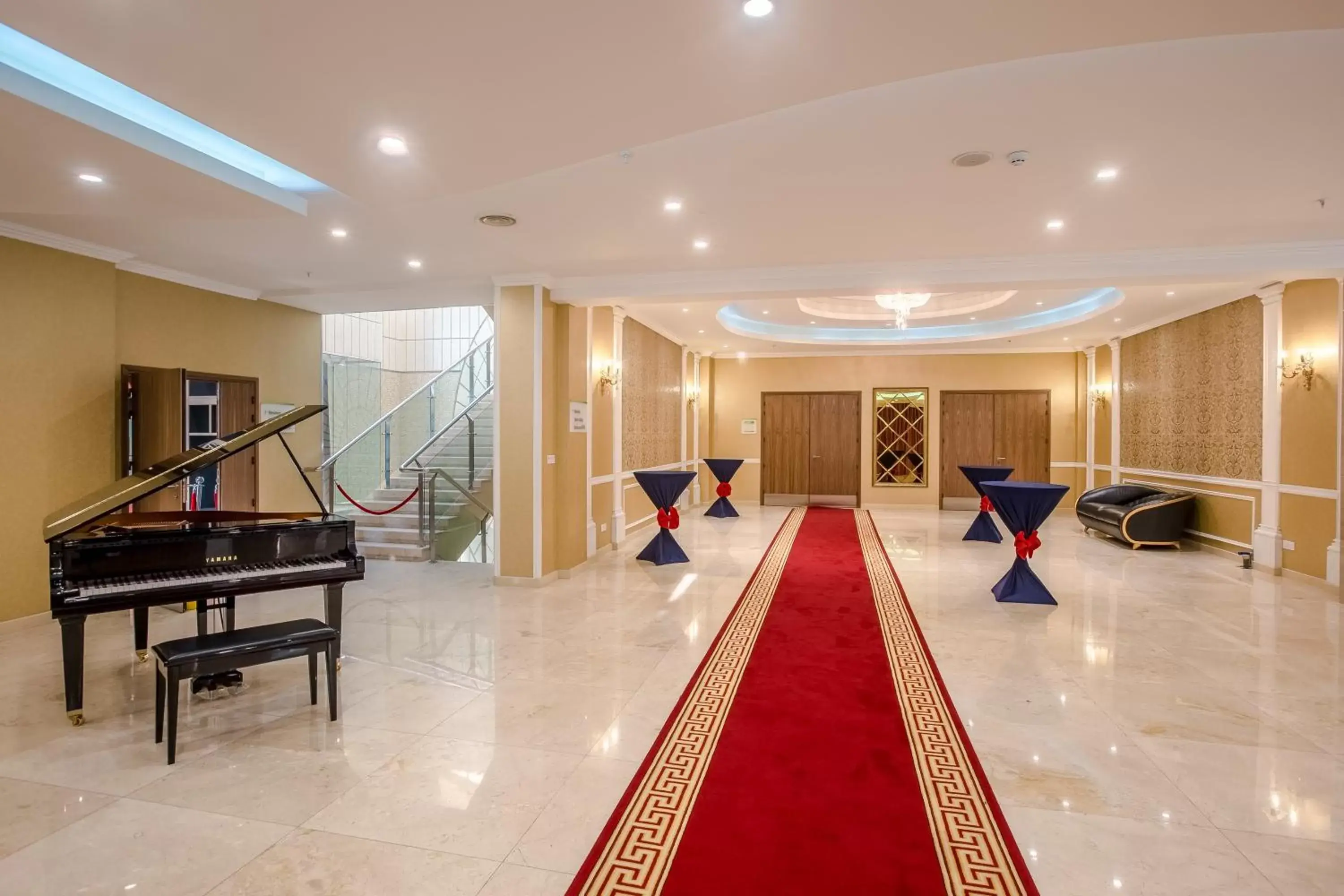 Lobby or reception in Holiday Inn Ulaanbaatar, an IHG Hotel