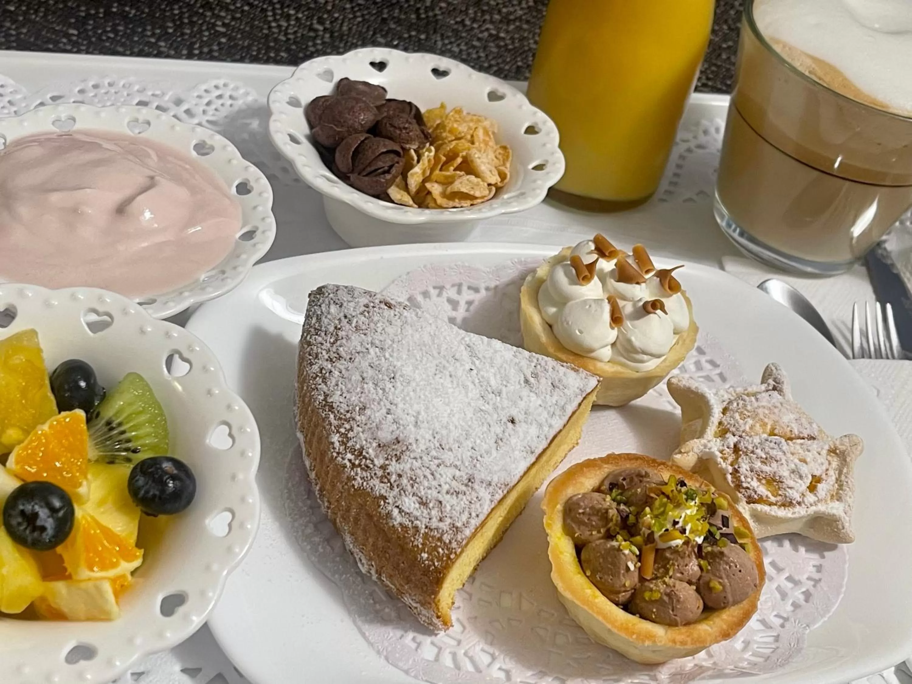 Food and drinks in B&B Mare Monti Miniere