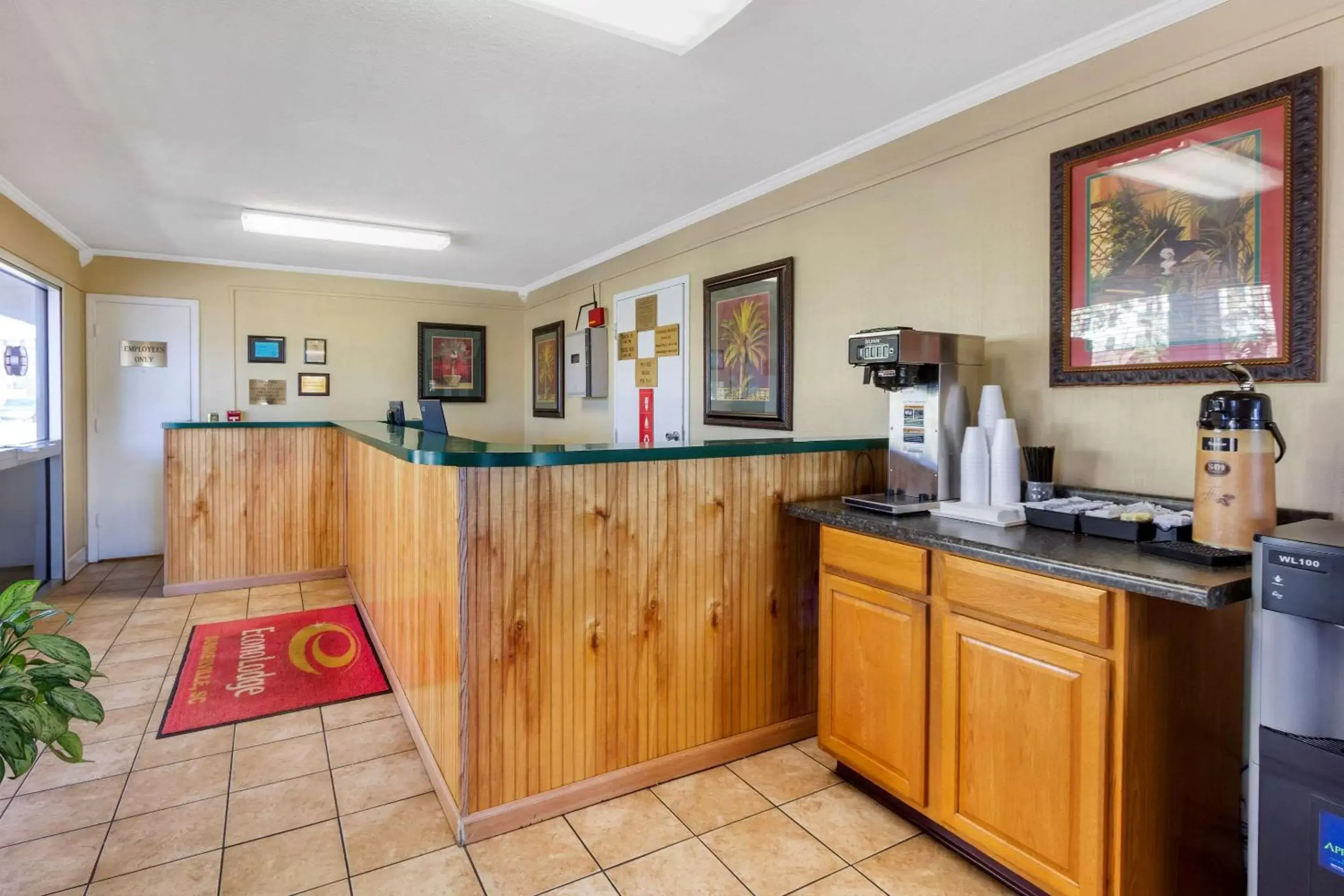 Lobby or reception, Lobby/Reception in Econo Lodge Summerville