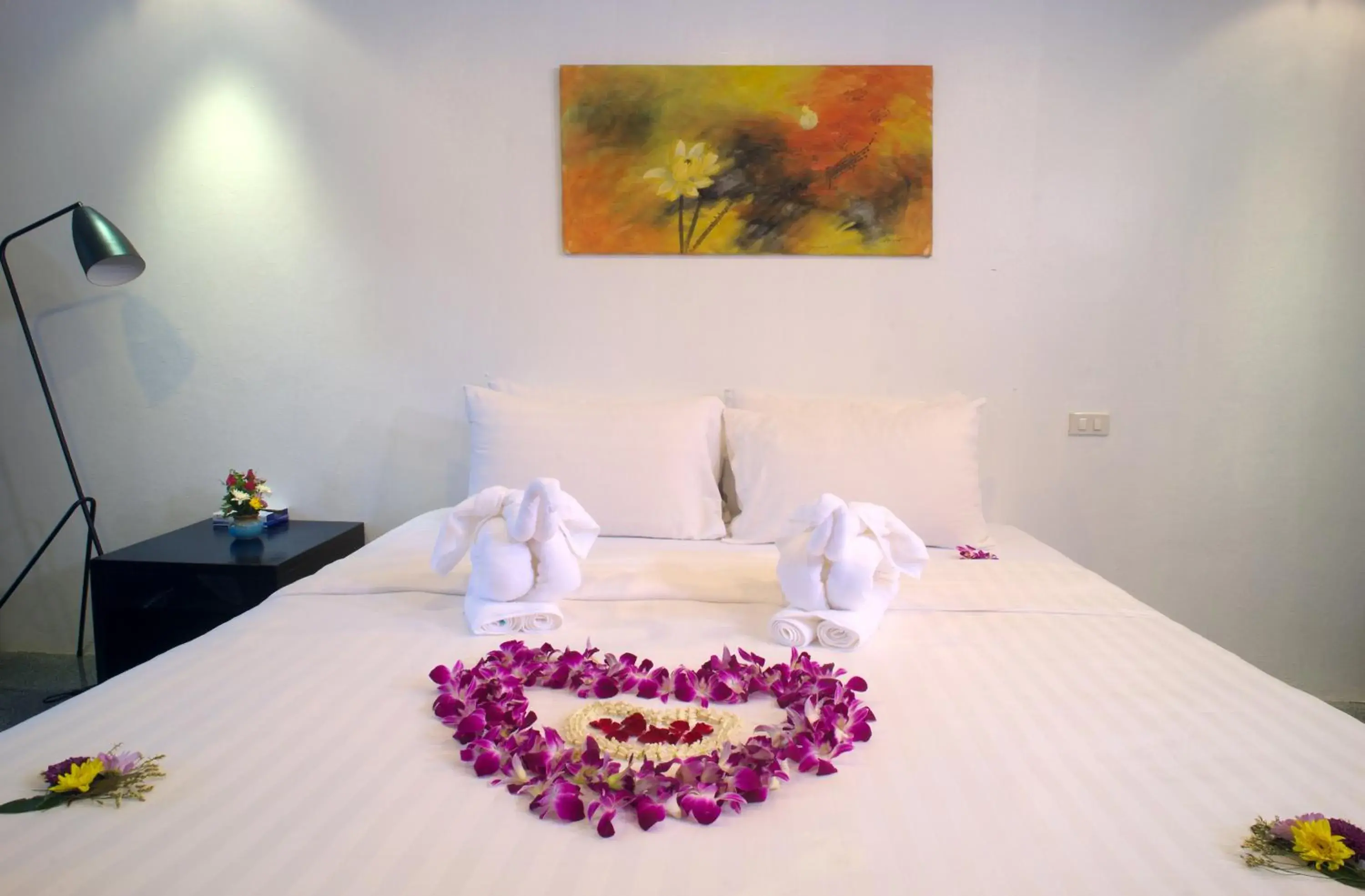 Bed in Baan Bophut Beach Hotel Samui - SHA Extra Plus