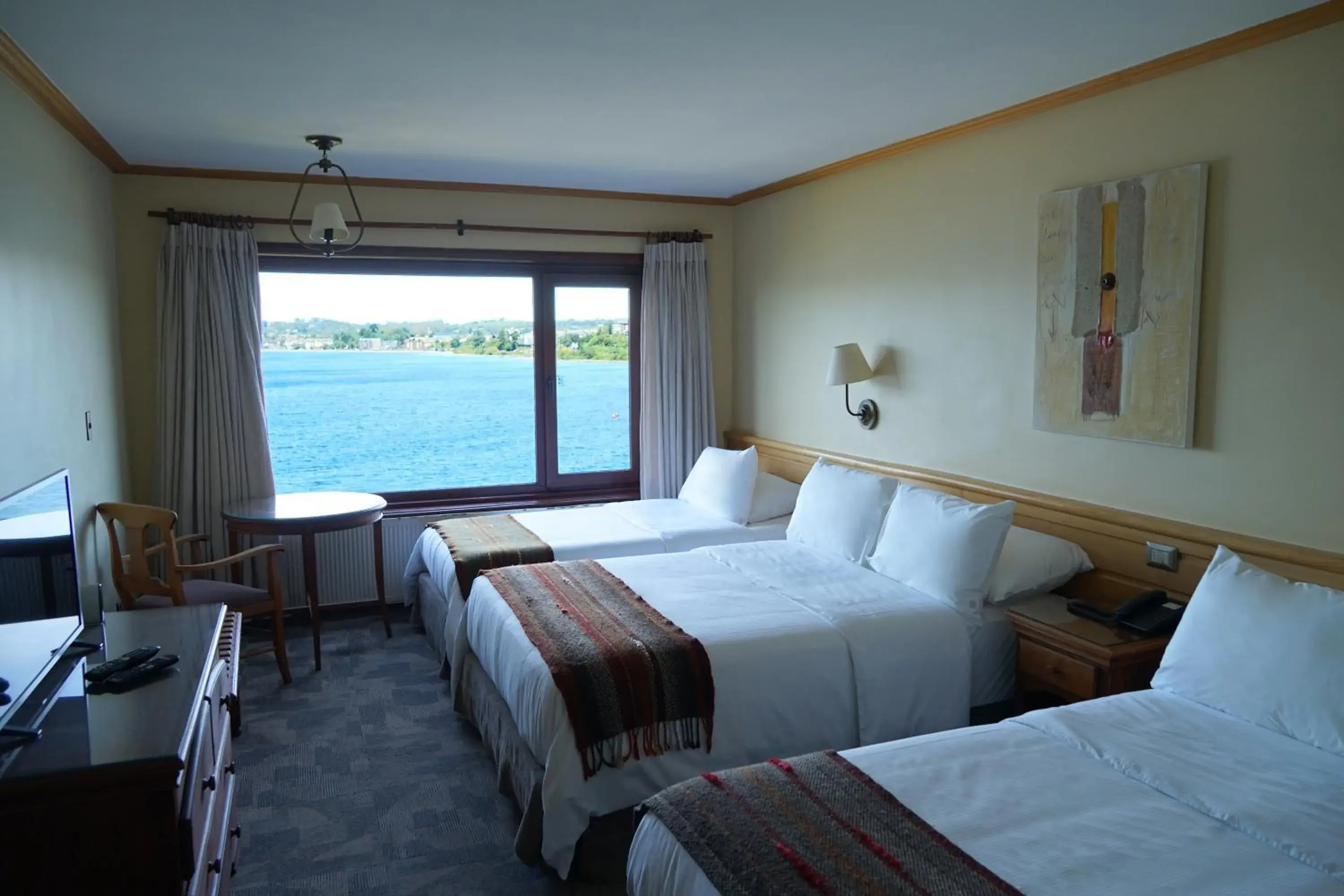 Bed in Hotel Cabaña Del Lago Puerto Varas