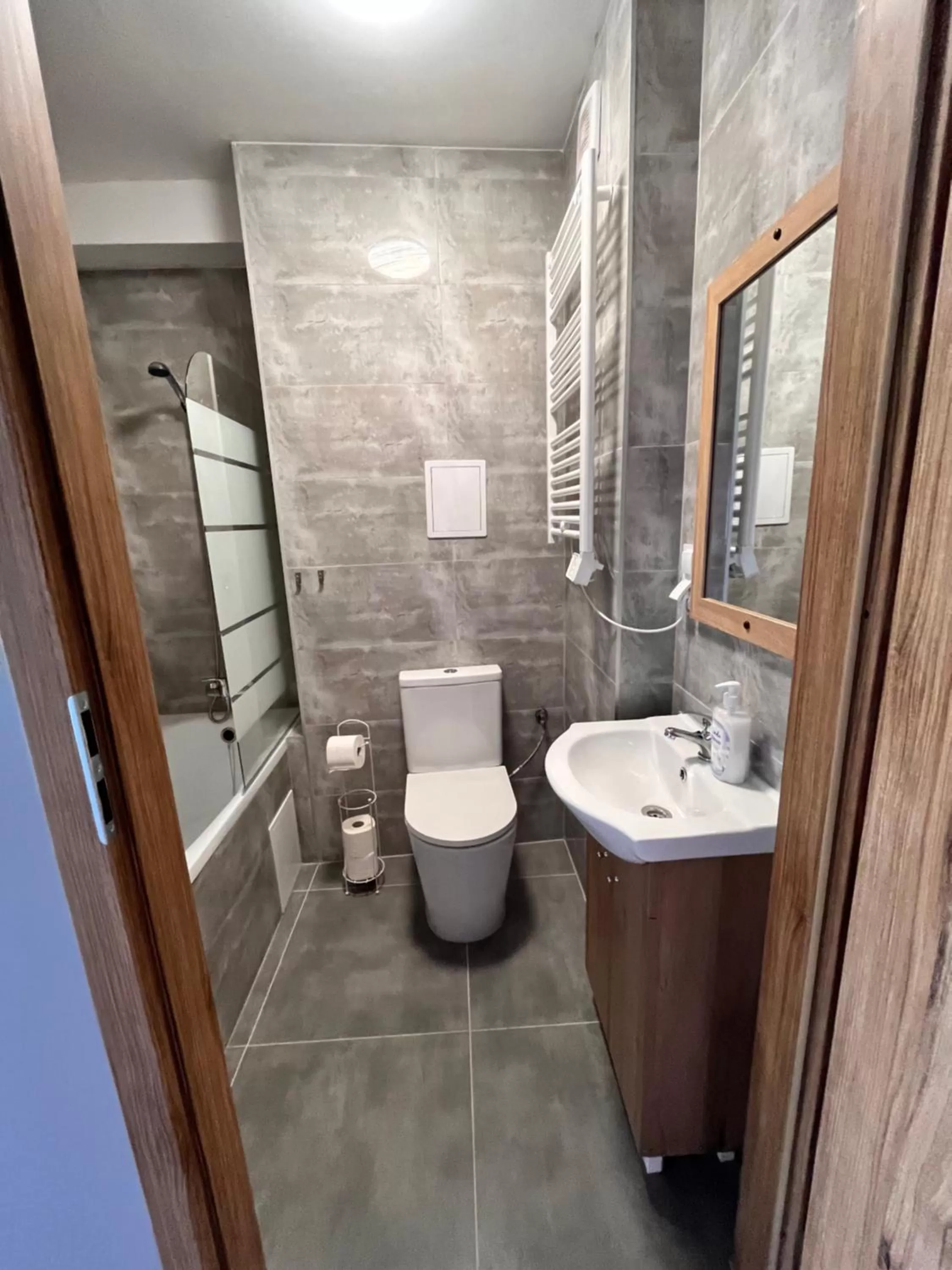 3 Budget Stay Apartments