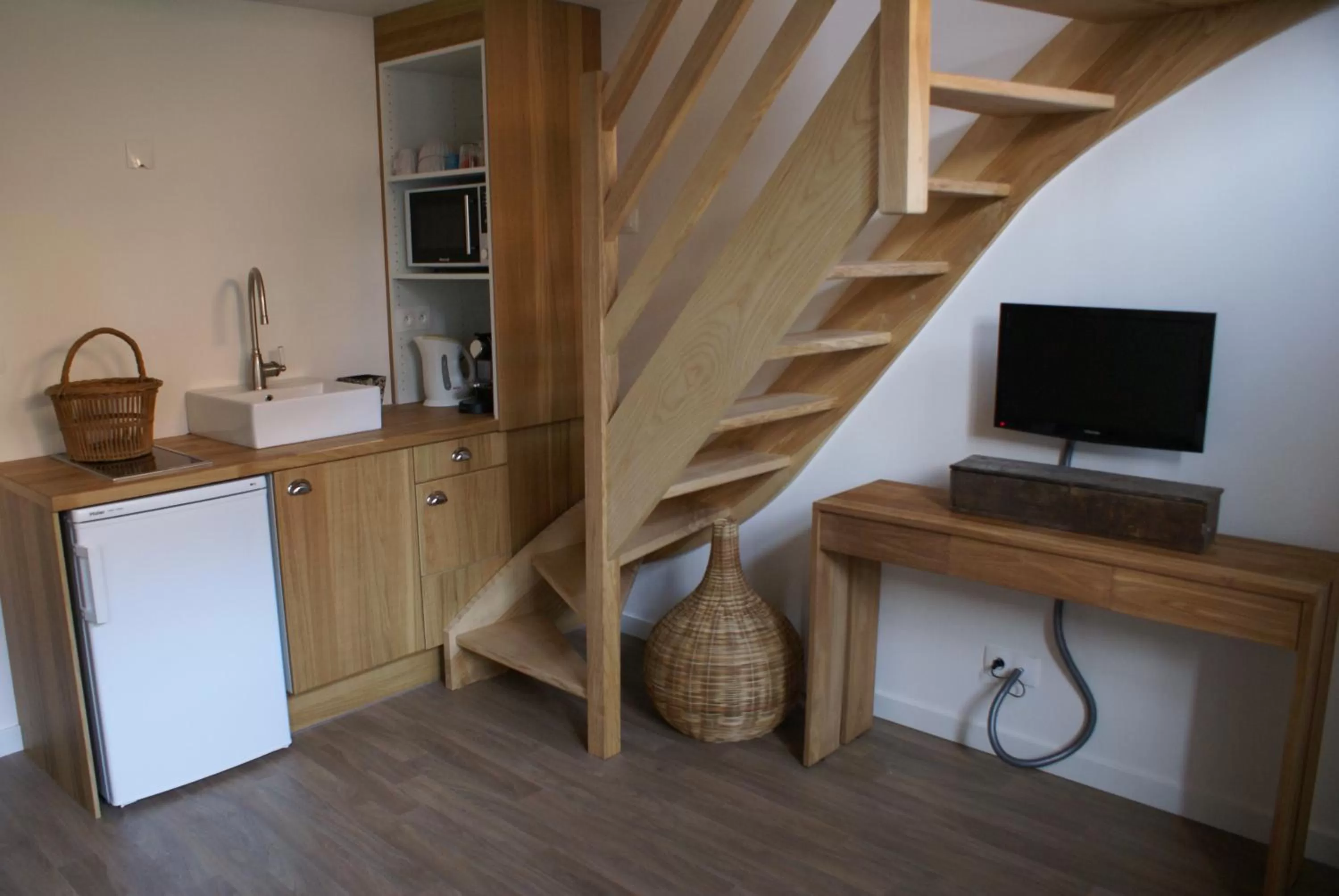 Living room, TV/Entertainment Center in La Cour Soubespin