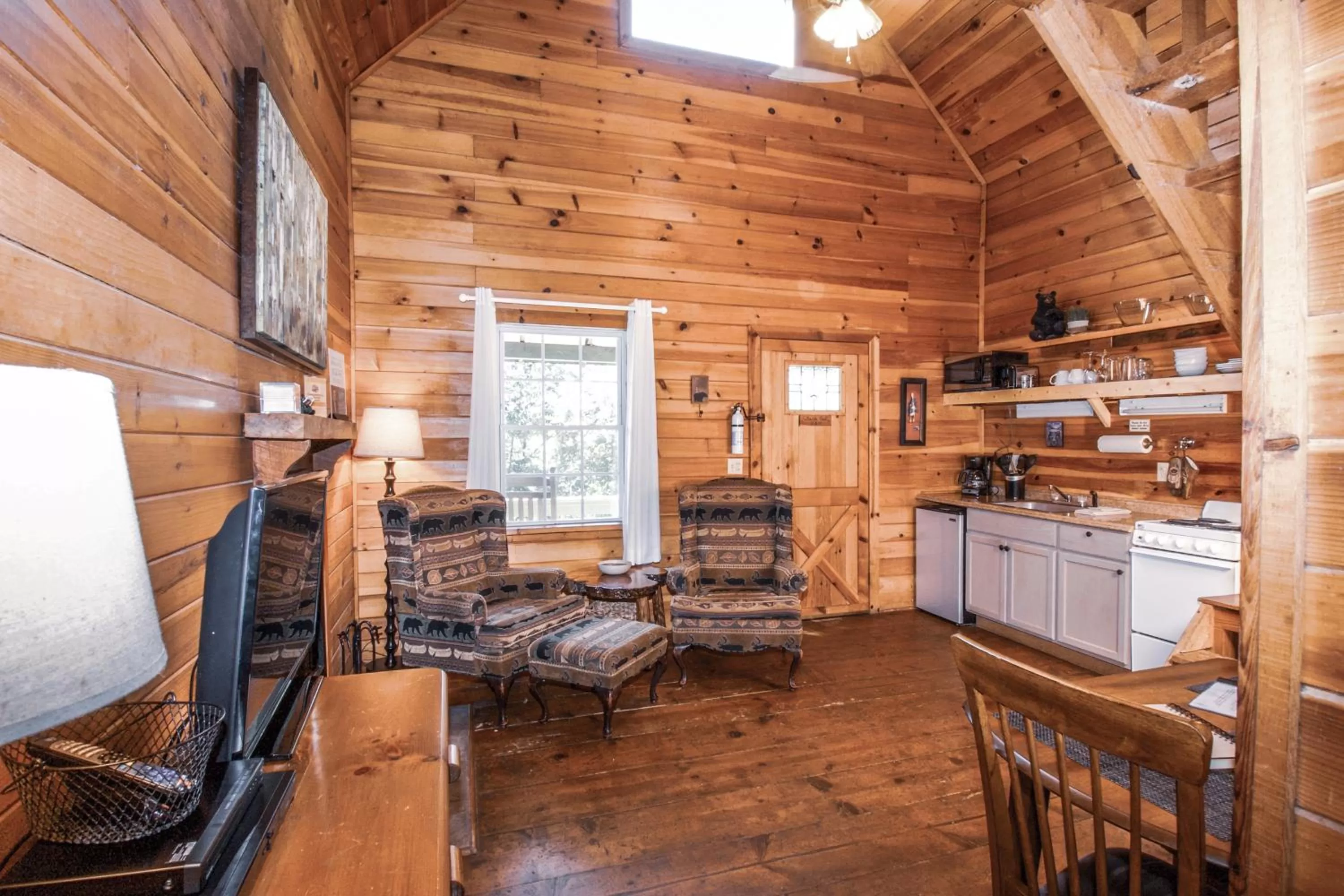 TV and multimedia in Paradise Hills, Winery Resort & Spa