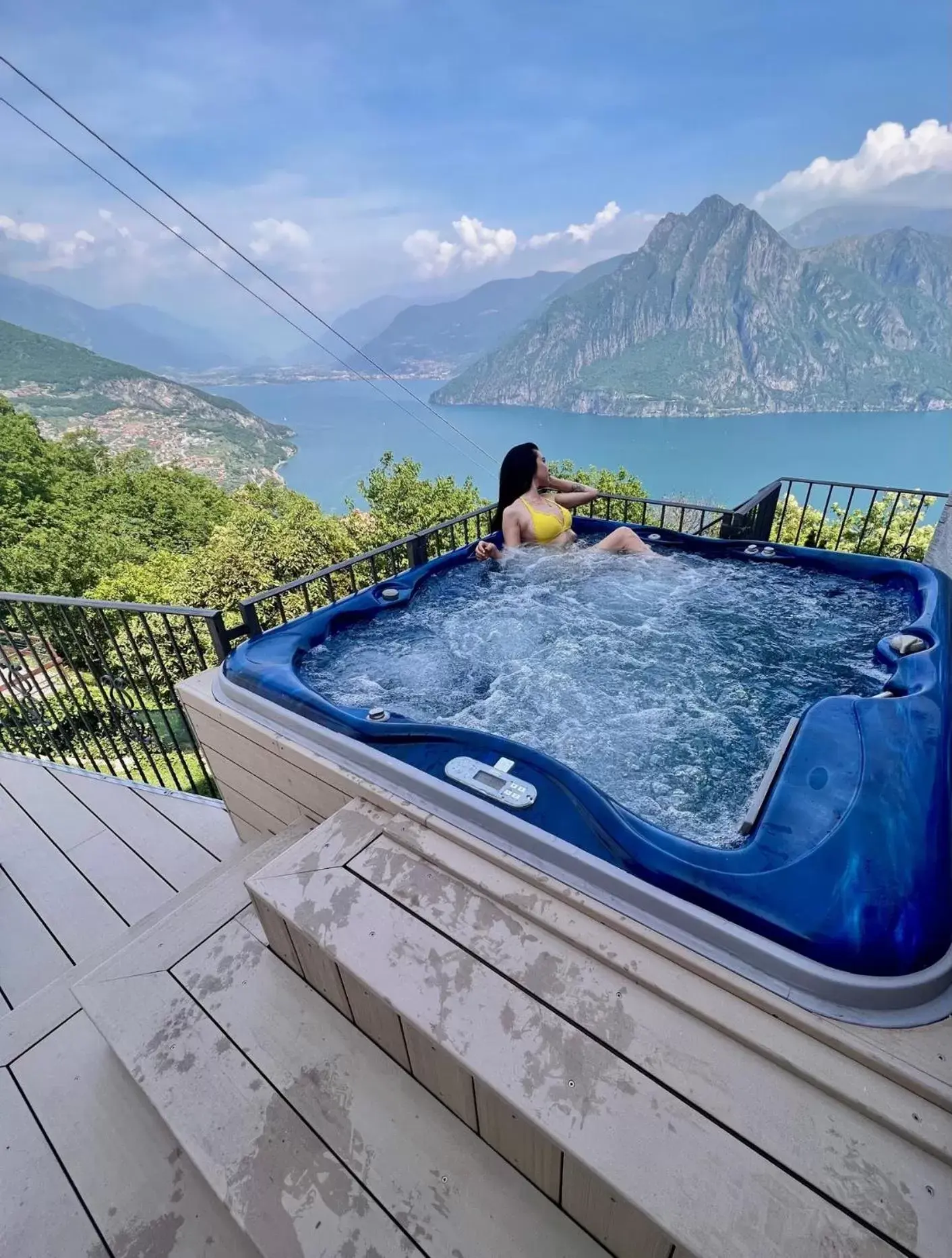 Hot Tub, Swimming Pool in Esprit D'Hotel Panoramico