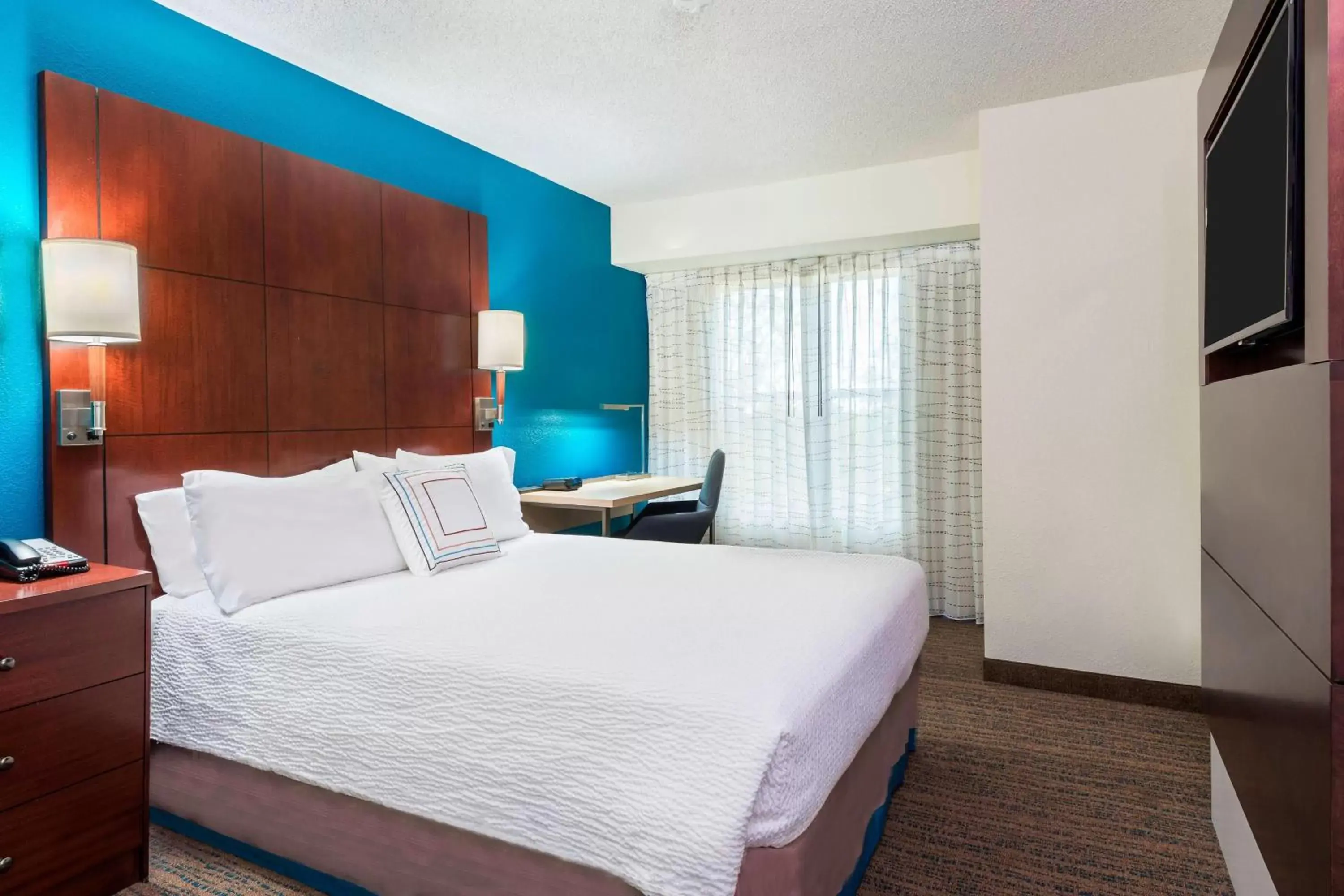 Bedroom, Bed in Residence Inn by Marriott Fort Myers