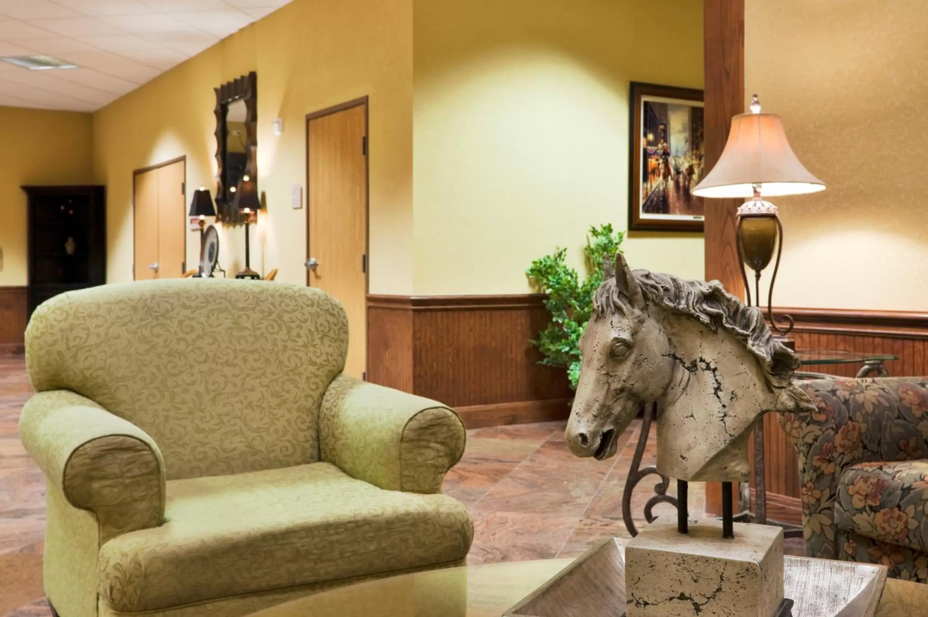 Property building, Seating Area in Holiday Inn Express of Salado-Belton, an IHG Hotel