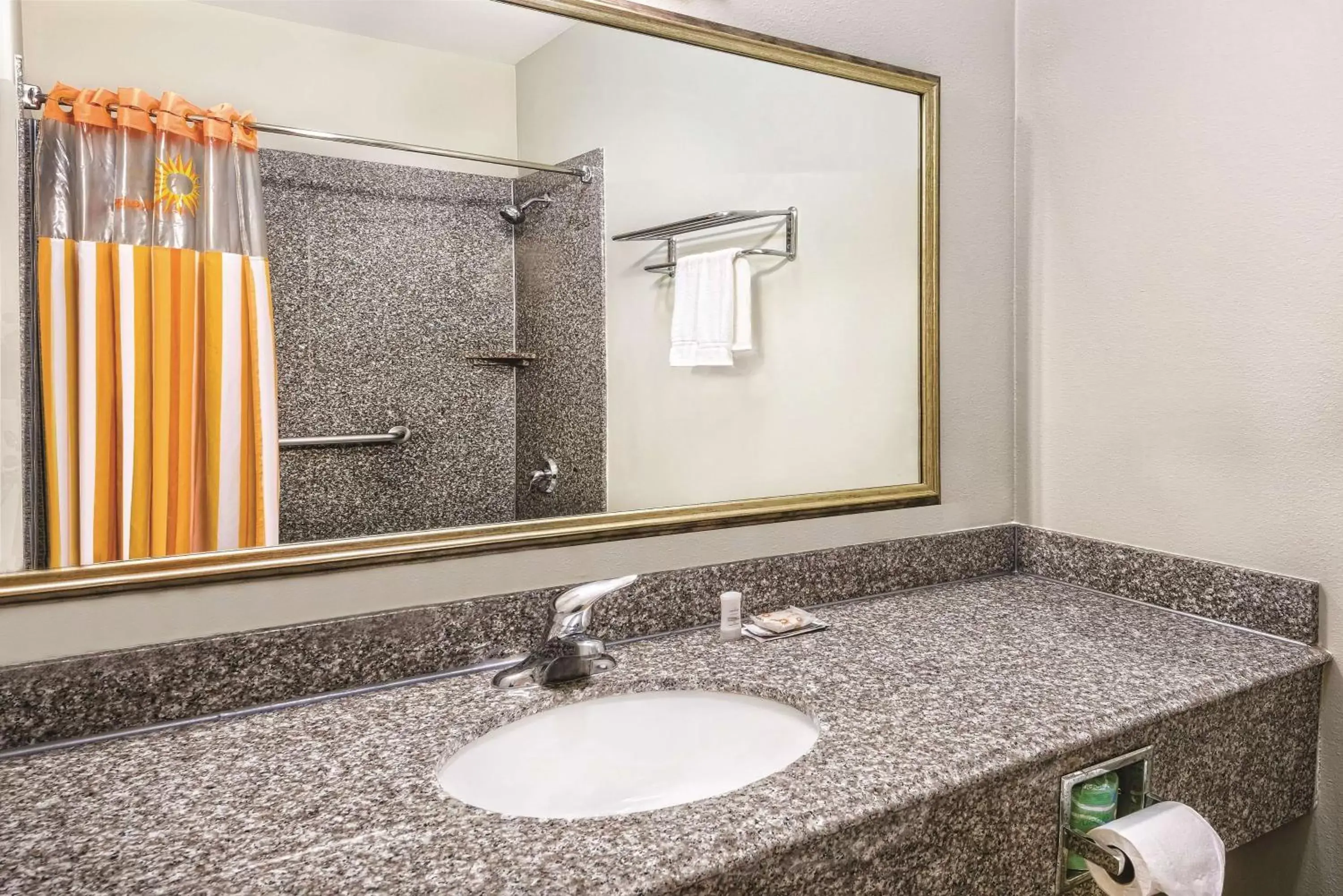 Photo of the whole room, Bathroom in La Quinta by Wyndham Mercedes
