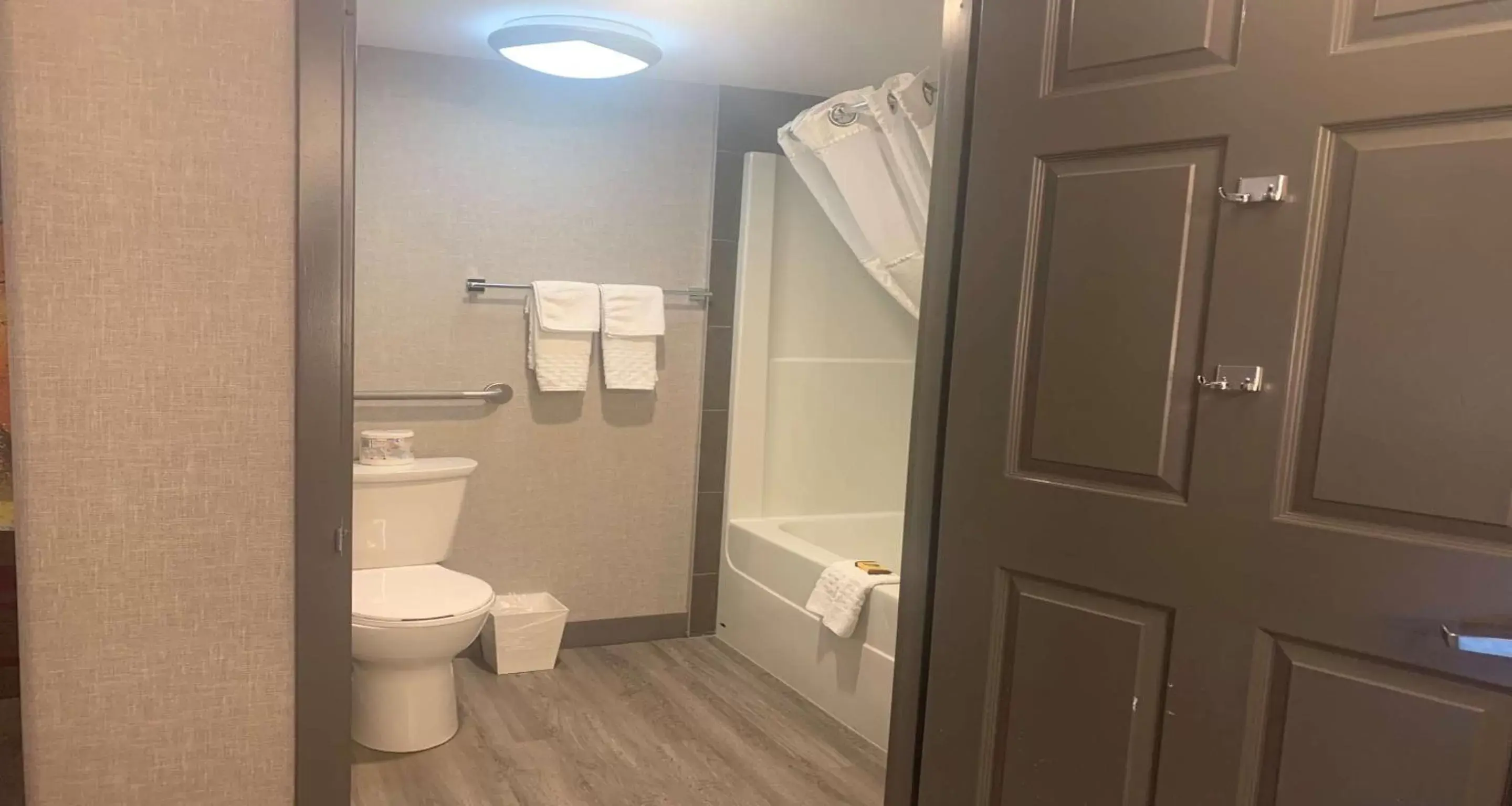 Bedroom, Bathroom in Best Western Plus West Edmonton