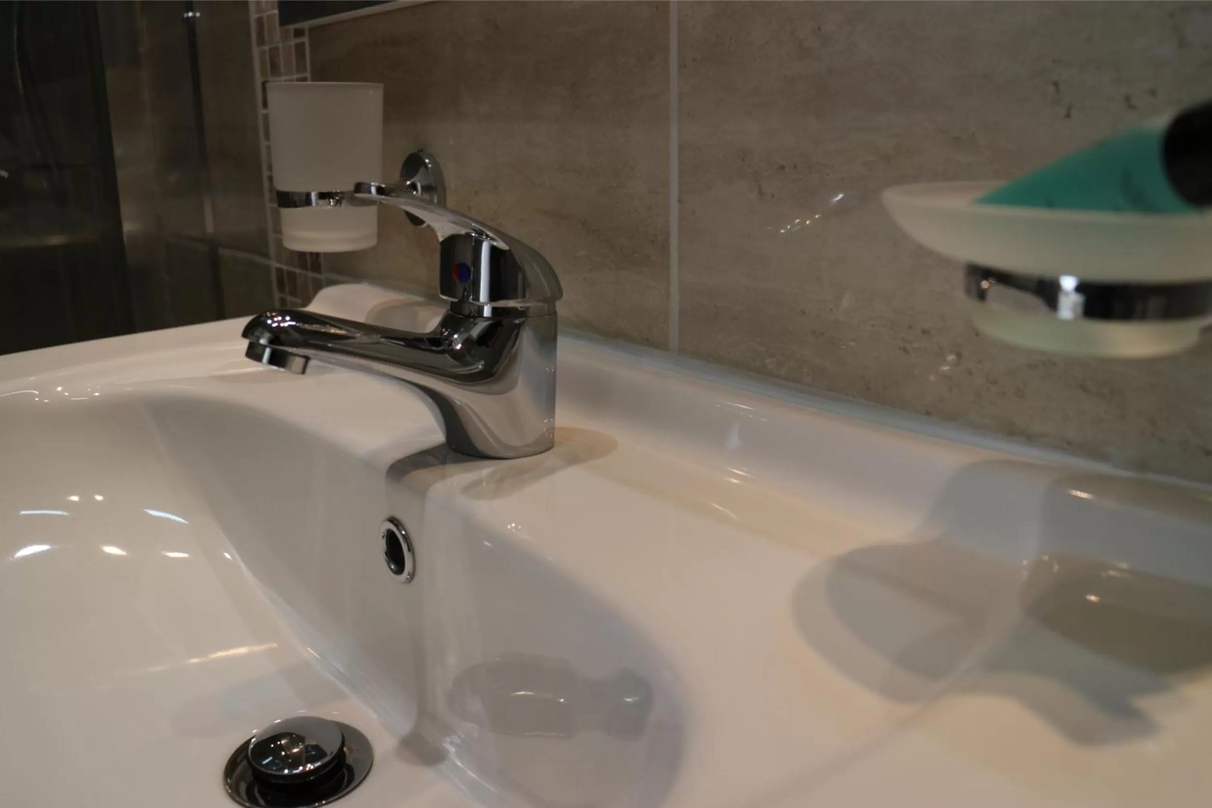 Bathroom in Oscar Lodge