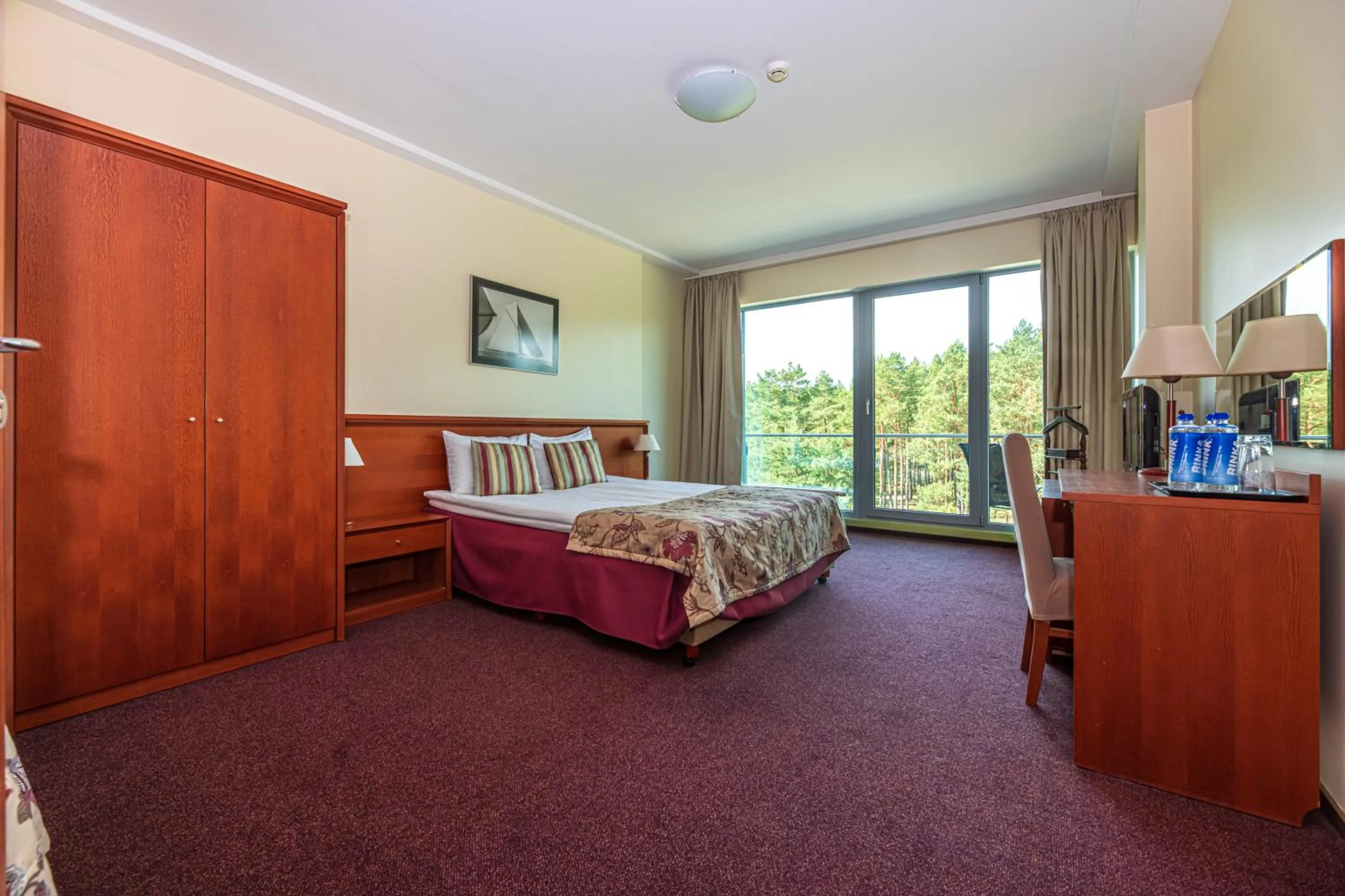 Photo of the whole room, Bed in Meduza Hotel