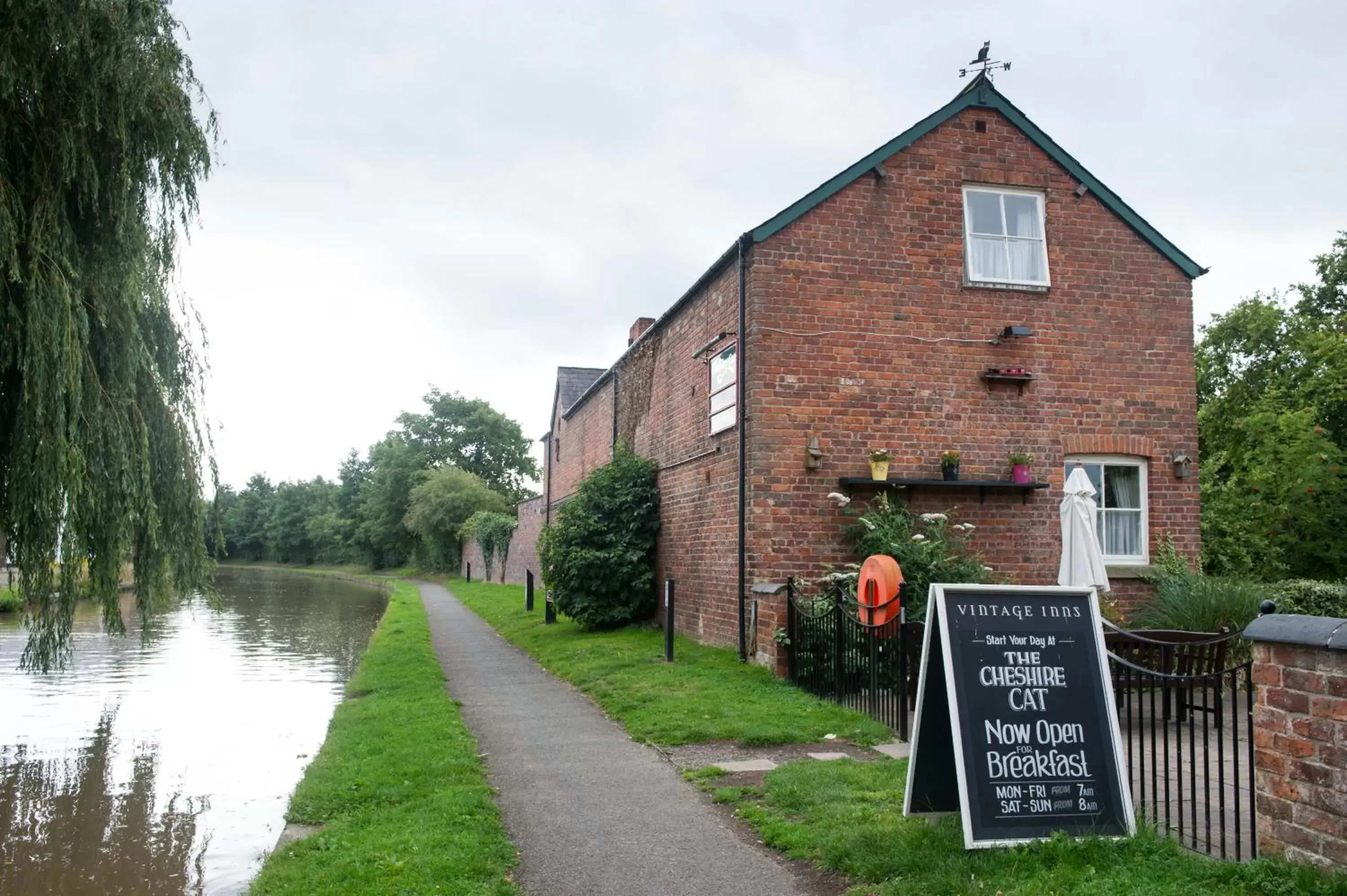 Property Building in The Cheshire Cat by Innkeeper's Collection