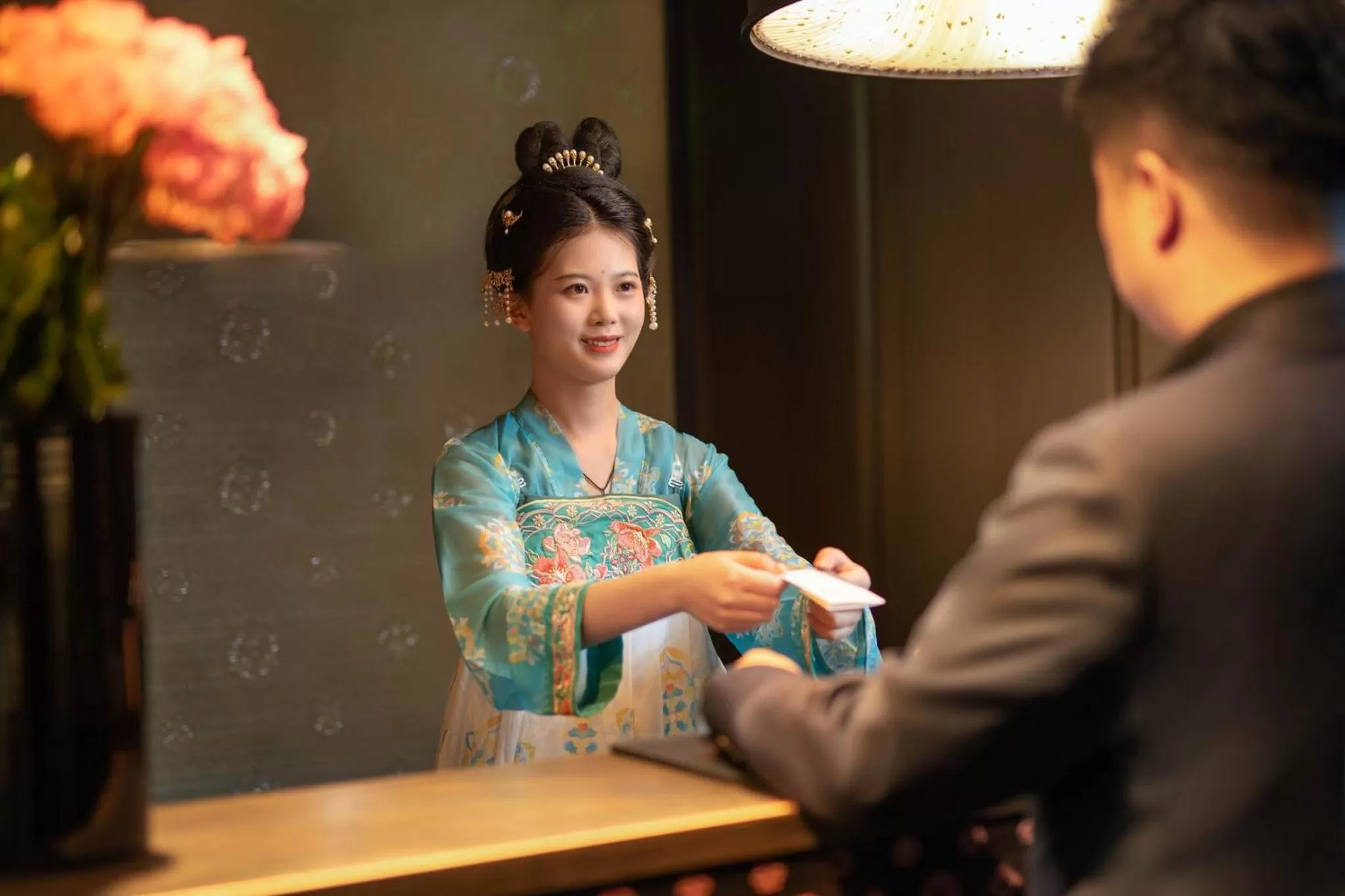 Property building in HUALUXE Xi'an Tanghua by IHG