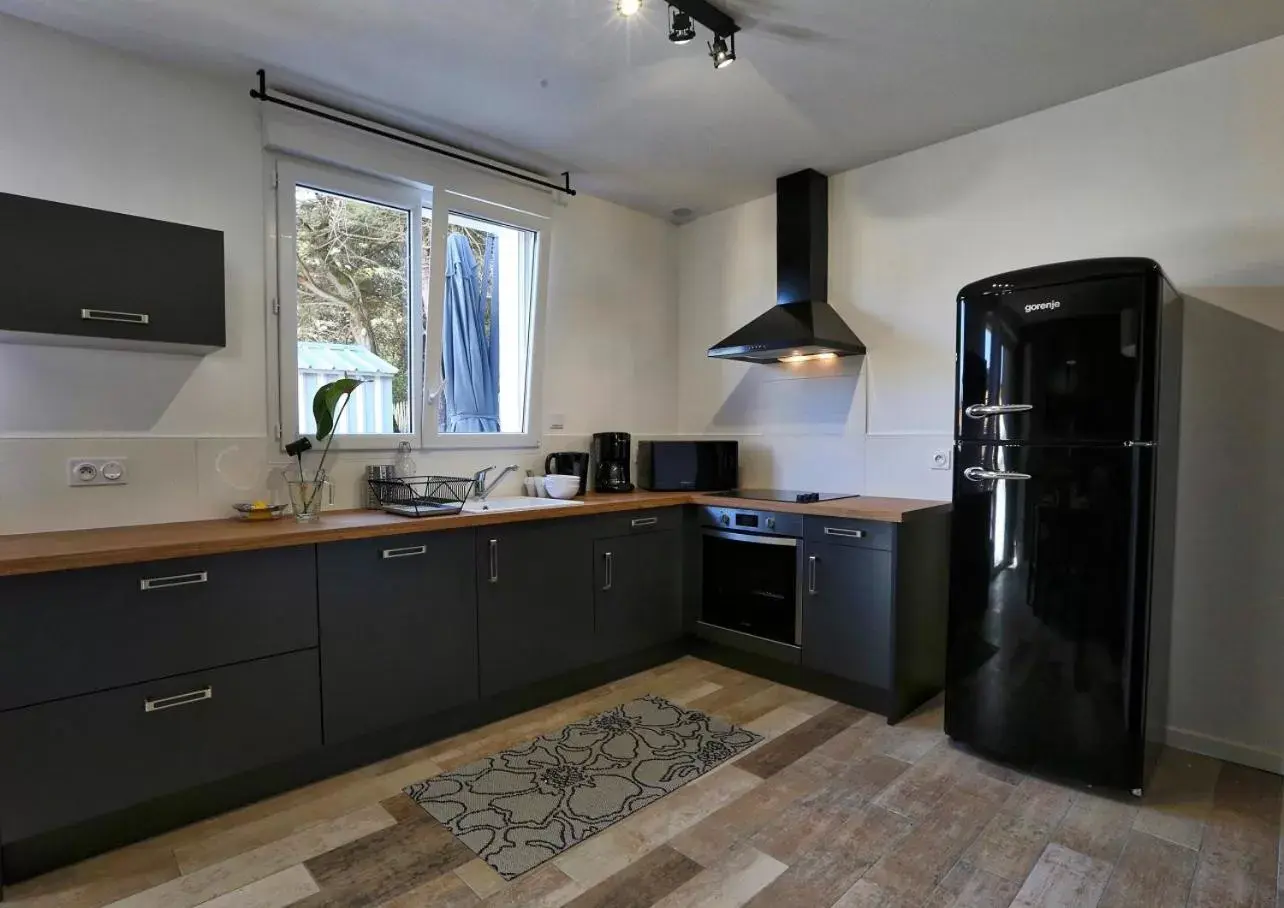 Kitchen/Kitchenette in Domaine Le Sherwood